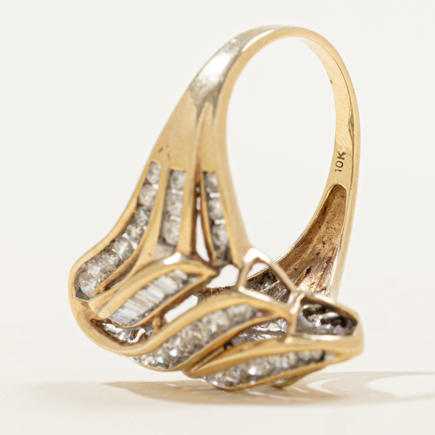 Bague cocktail sertie de diamants en canal | 1,70 ct | Taille 9,25 |