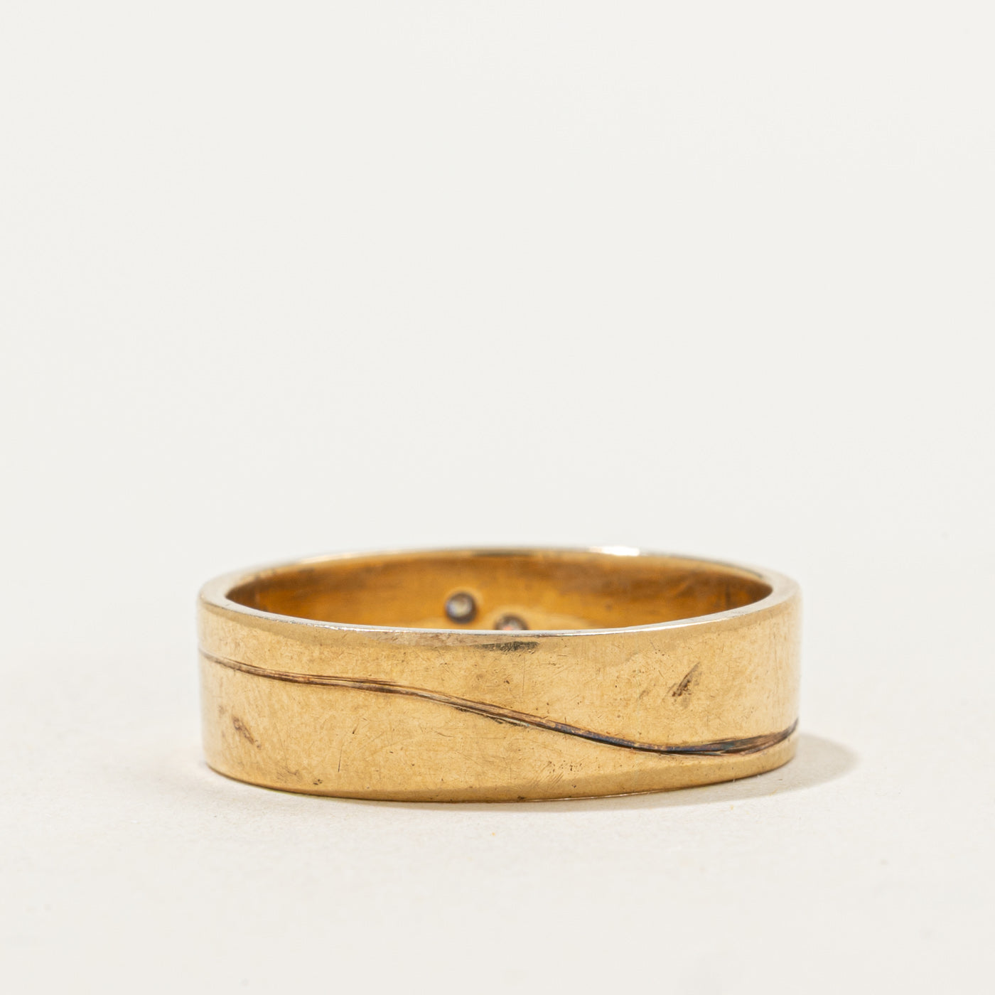 Diamond Detailed Bypass Band | 0.06ctw | SZ 7.5 |