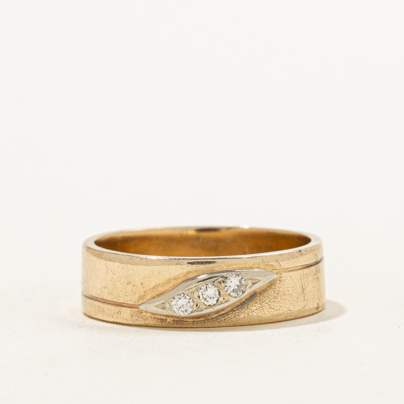 Diamond Detailed Bypass Band | 0.06ctw | SZ 7.5 |