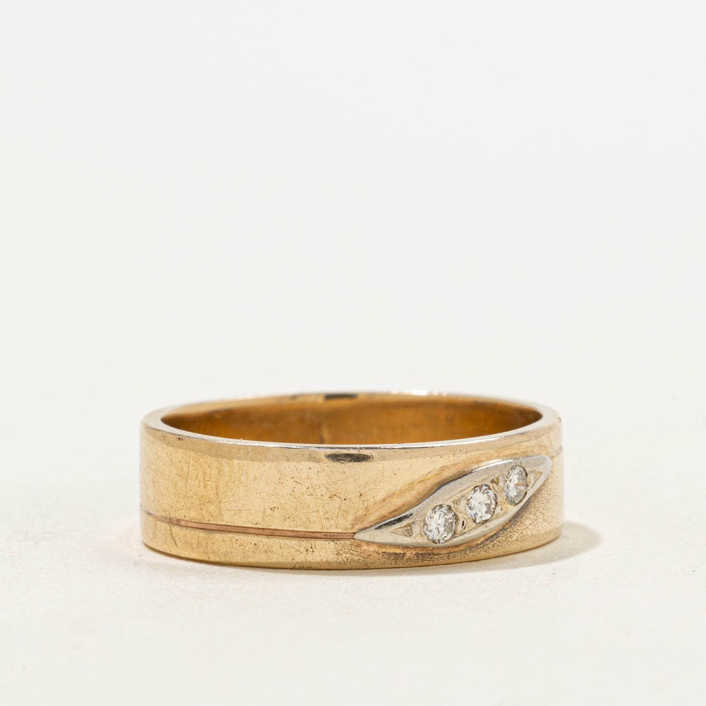 Diamond Detailed Bypass Band | 0.06ctw | SZ 7.5 |