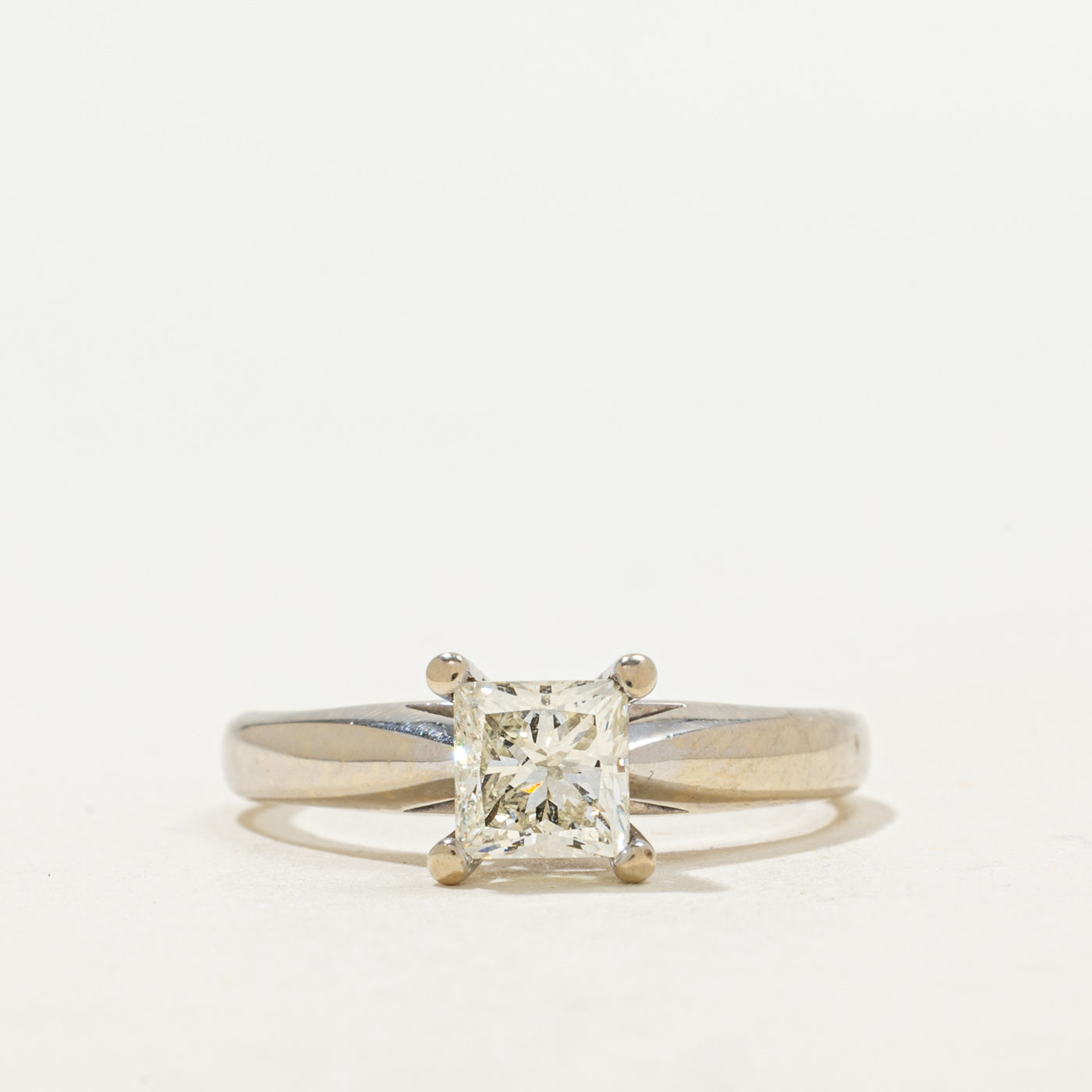 Bague solitaire en diamant taille princesse | 1,00 ct | SI2, J | Taille 7,75 |