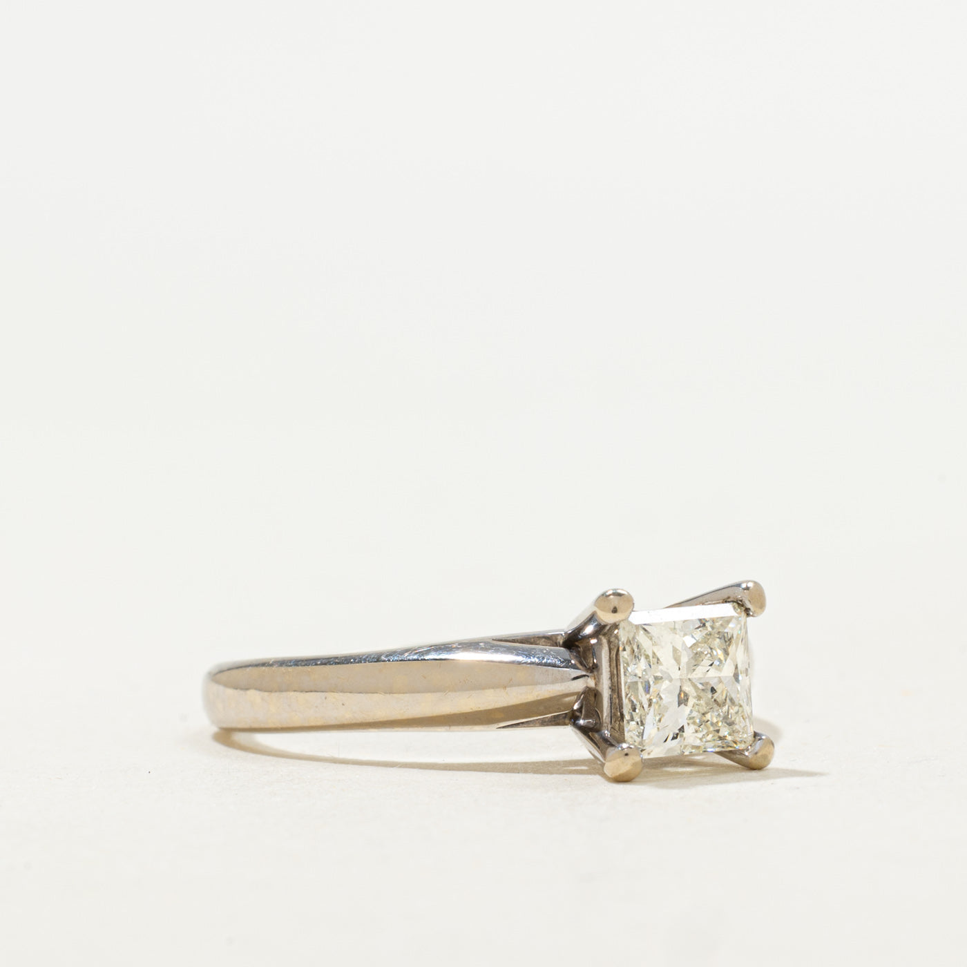 Bague solitaire en diamant taille princesse | 1,00 ct | SI2, J | Taille 7,75 |
