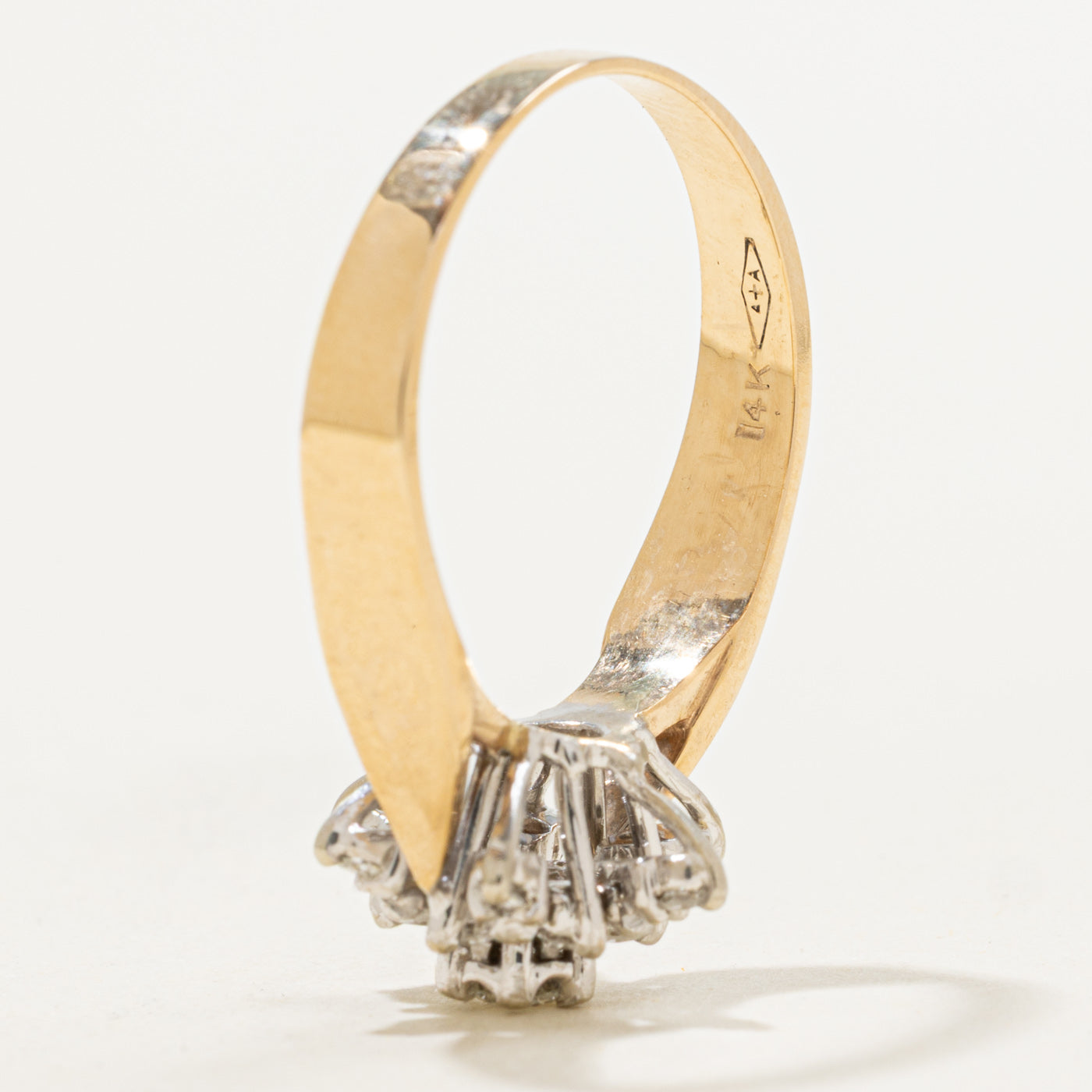 Starburst Diamond Cathedral Ring | 0.27ctw | SZ 5.5 |