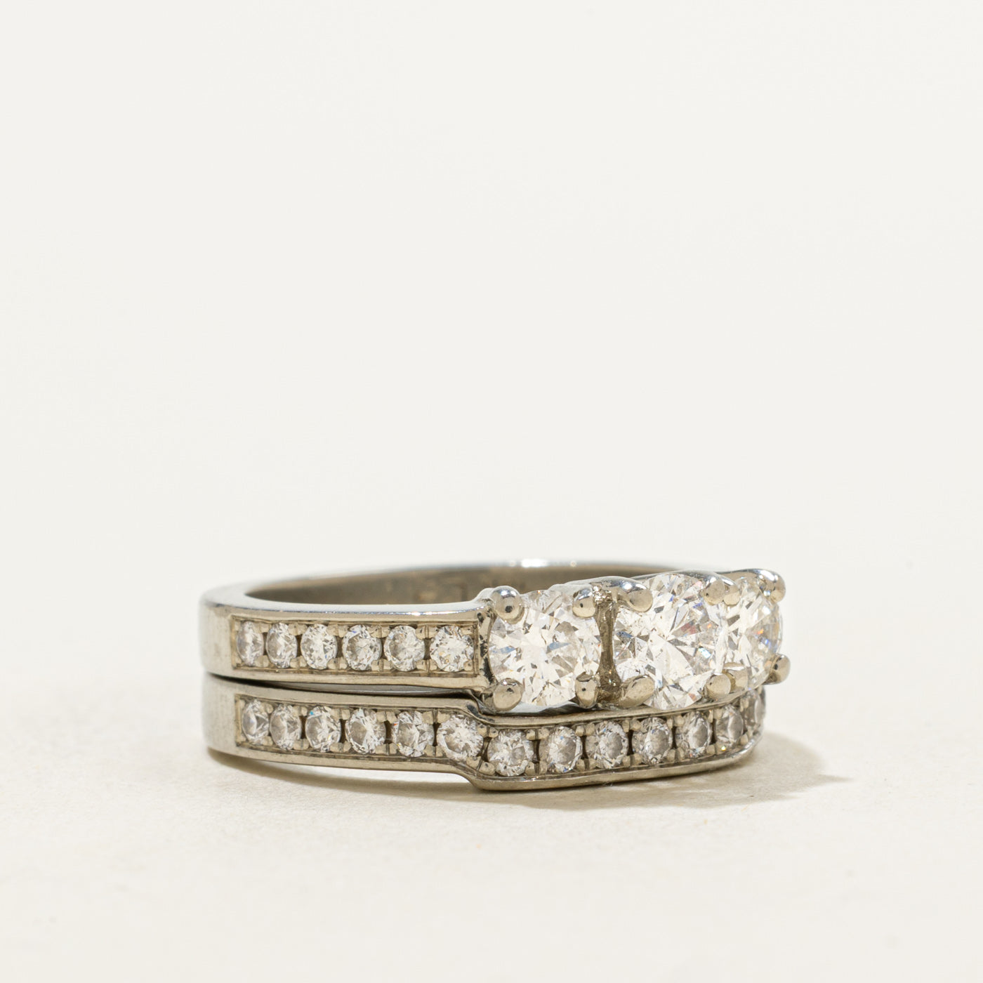Ensemble de mariage trois diamants | 1,44 ct au total | Taille 5,5 |