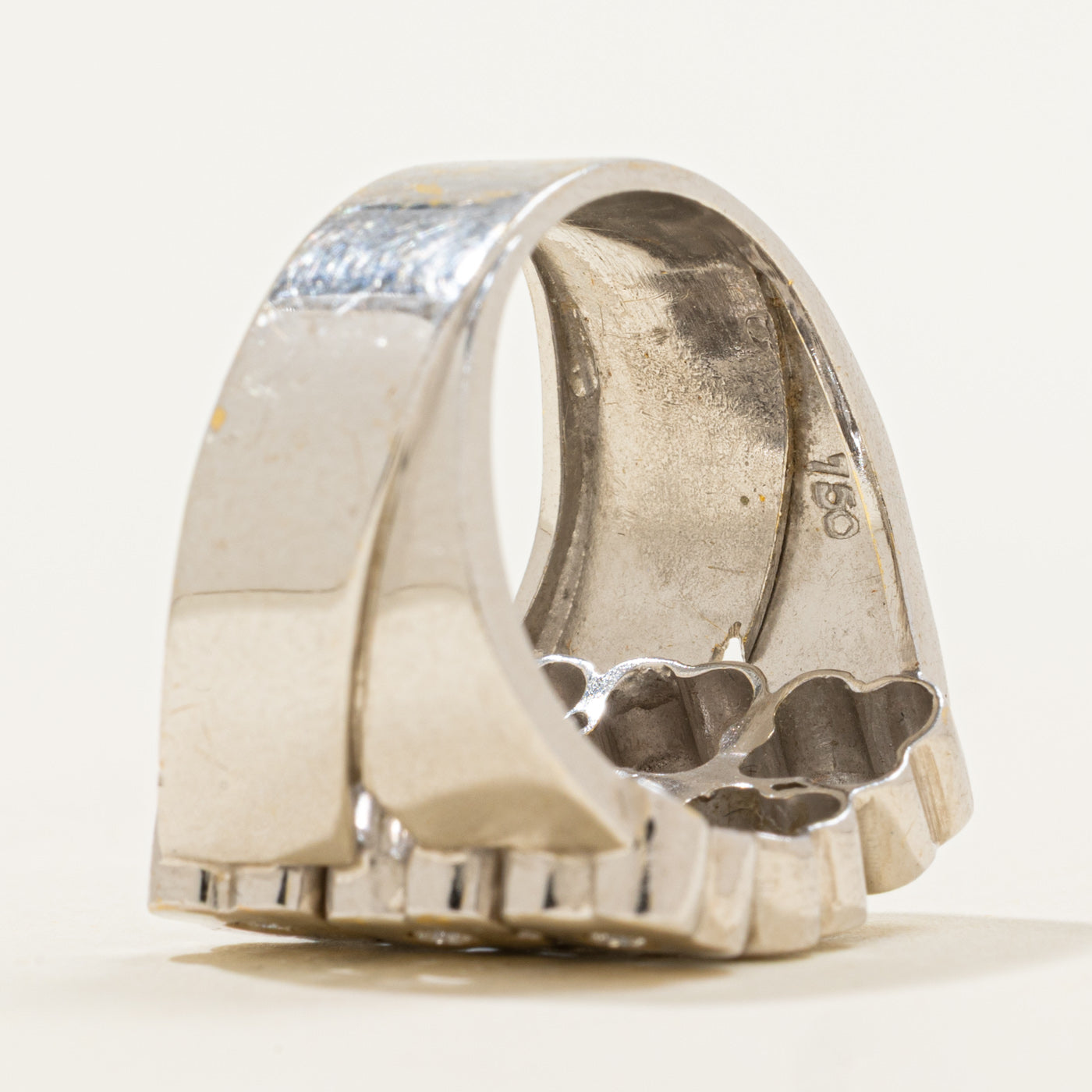 Bague fleur sertie de diamants en grille | 0,27 ct | Taille 7,5 |
