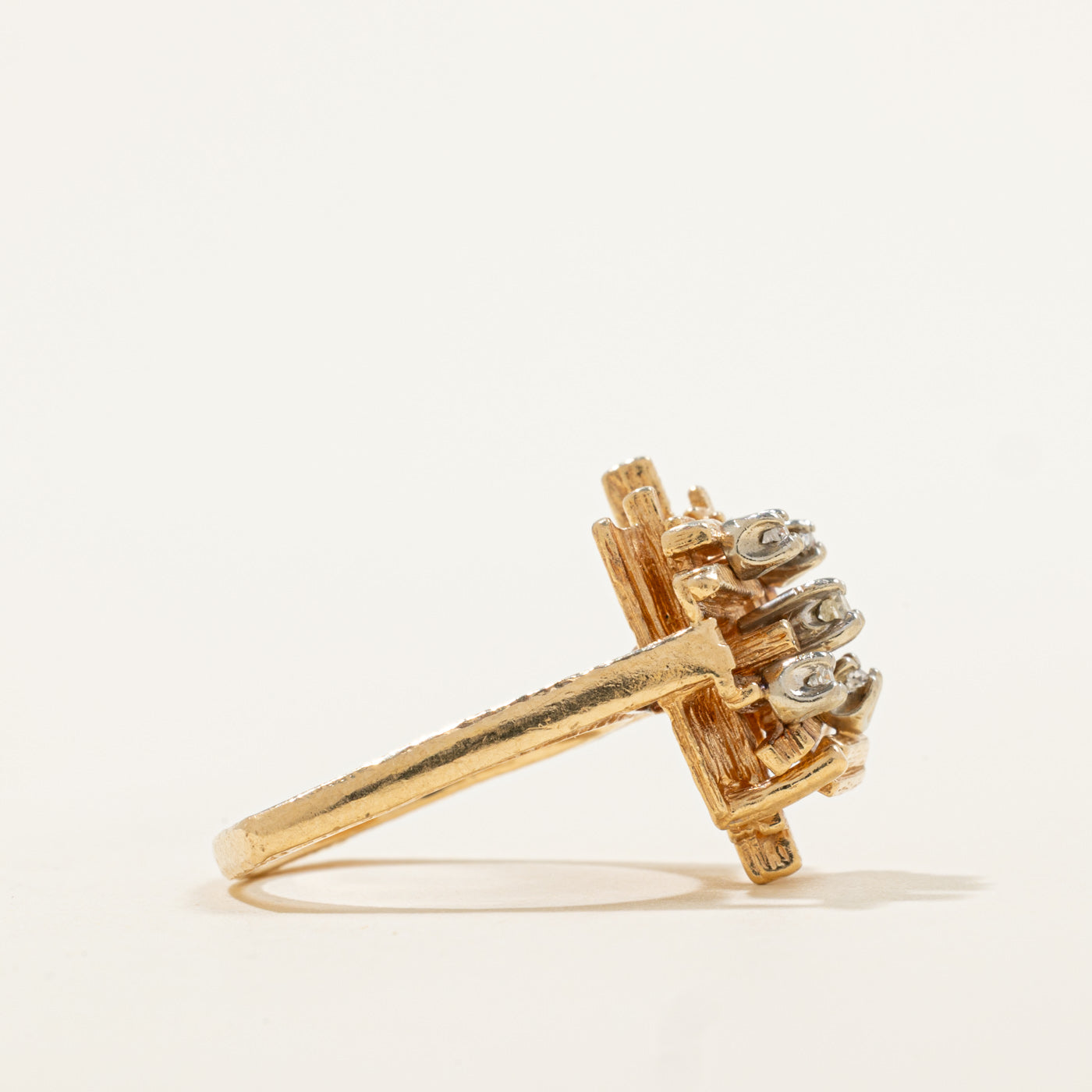 Bague abstraite en diamant | 0,09 ct | Taille 5,25 |