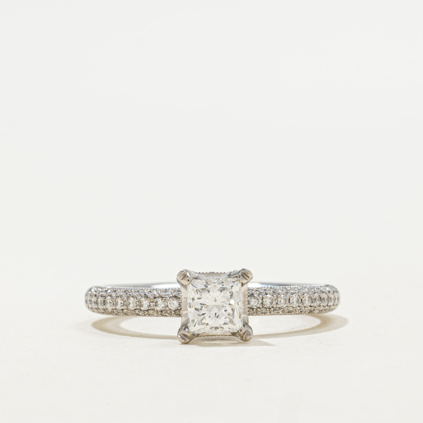Bague de fiançailles pavée de diamants taille princesse | 1,36 ct | Taille 9,25 |