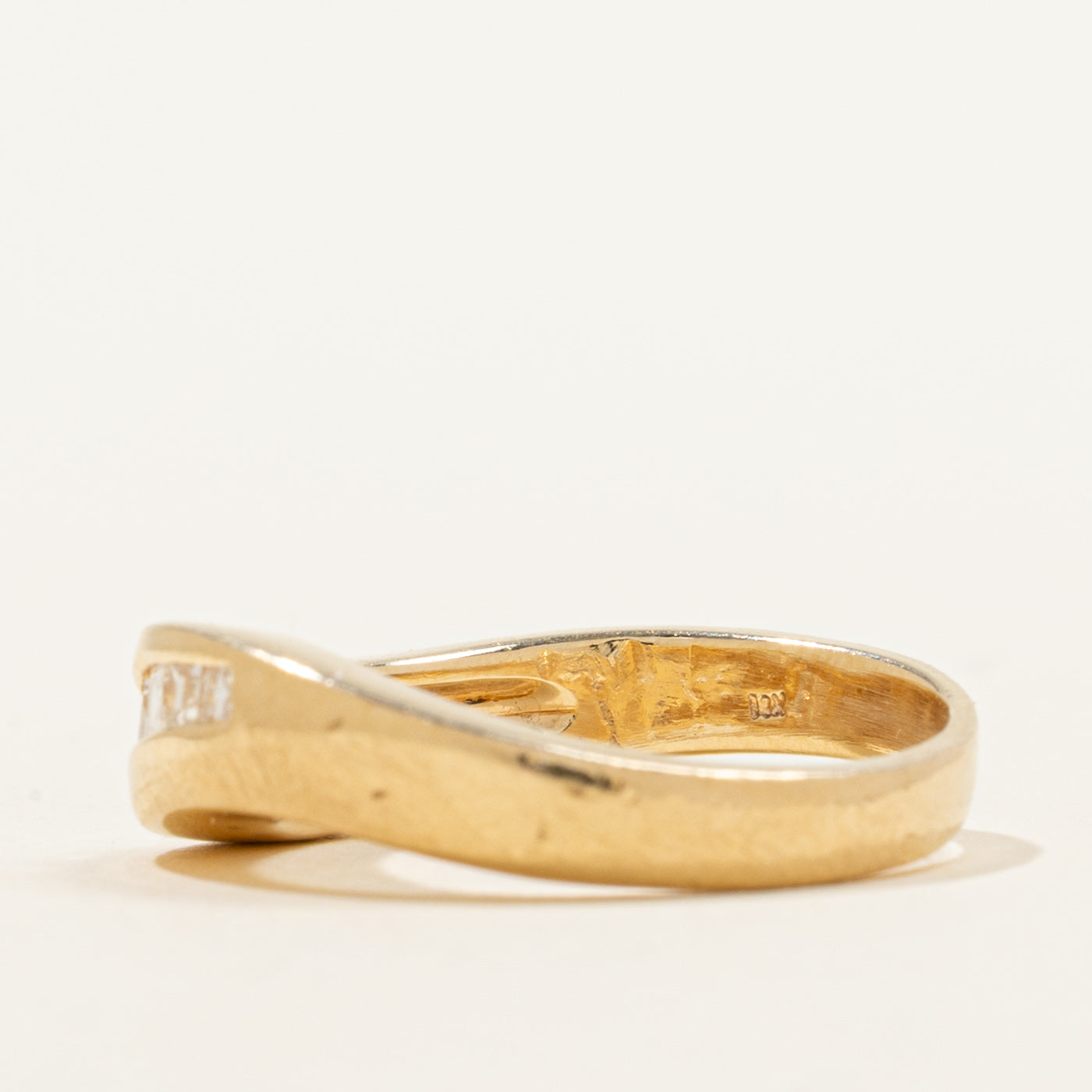 Bague Wave sertie de diamants en canal | 0,24 ct | Taille 5,25 |