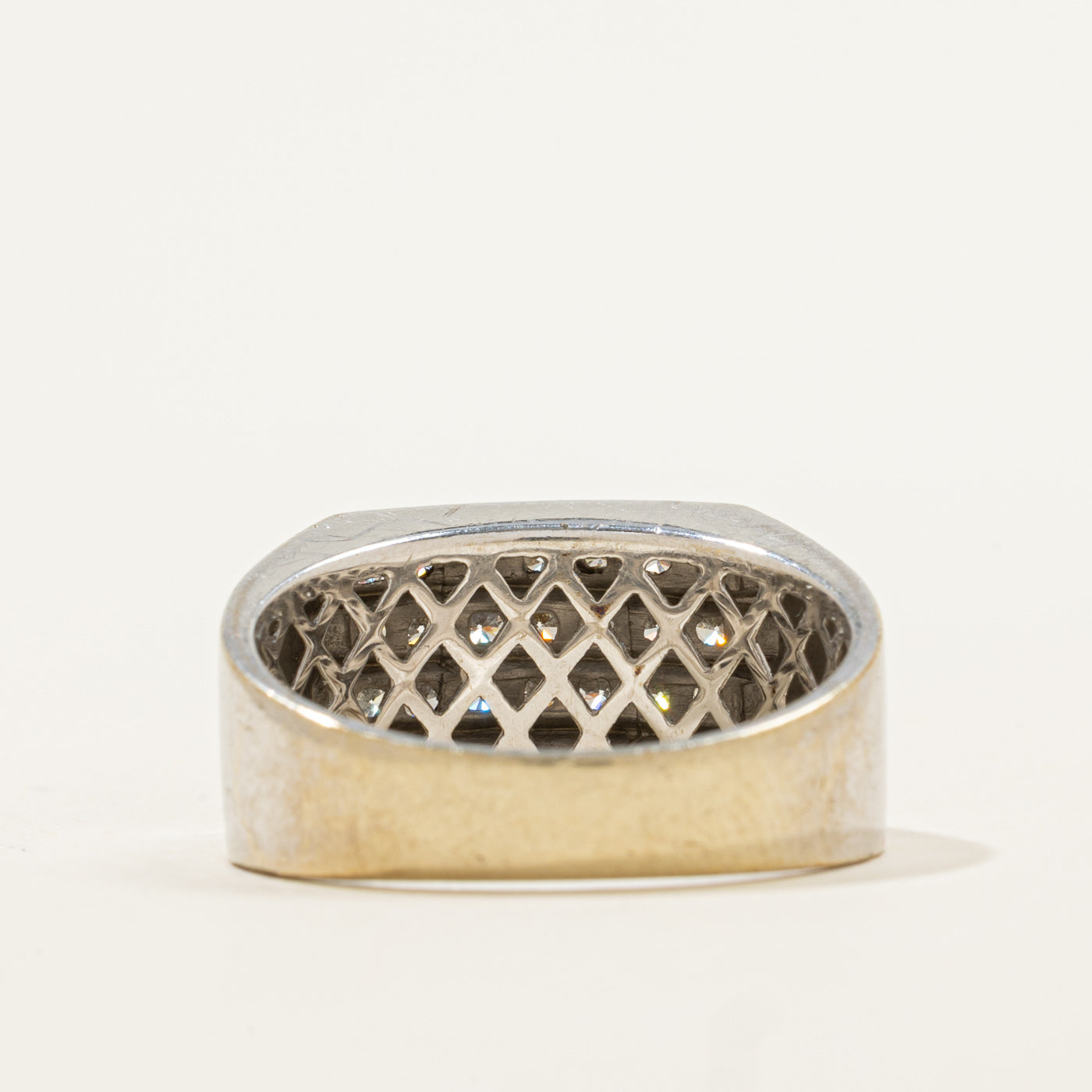 Bague sertie de diamants en grille canal | 0,84 ct | Taille 10 |