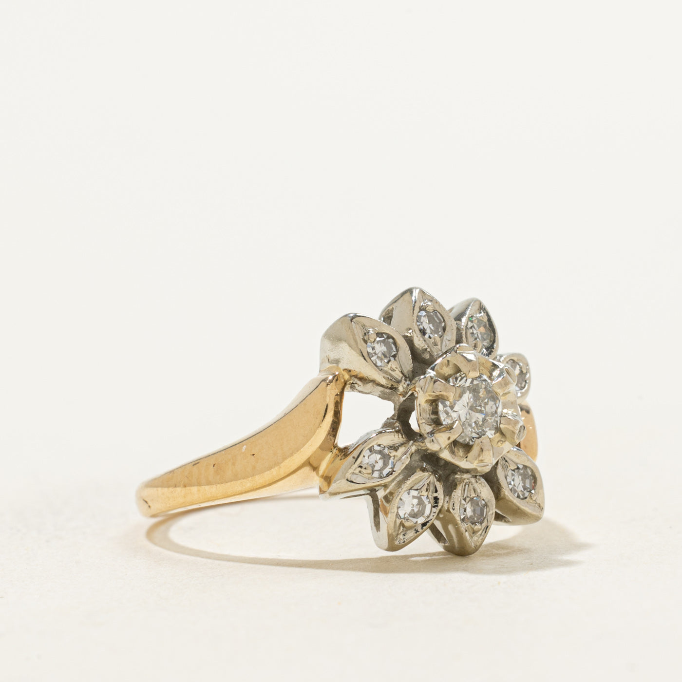 Diamond Flower Ring | 0.36ctw | SZ 6.75 |