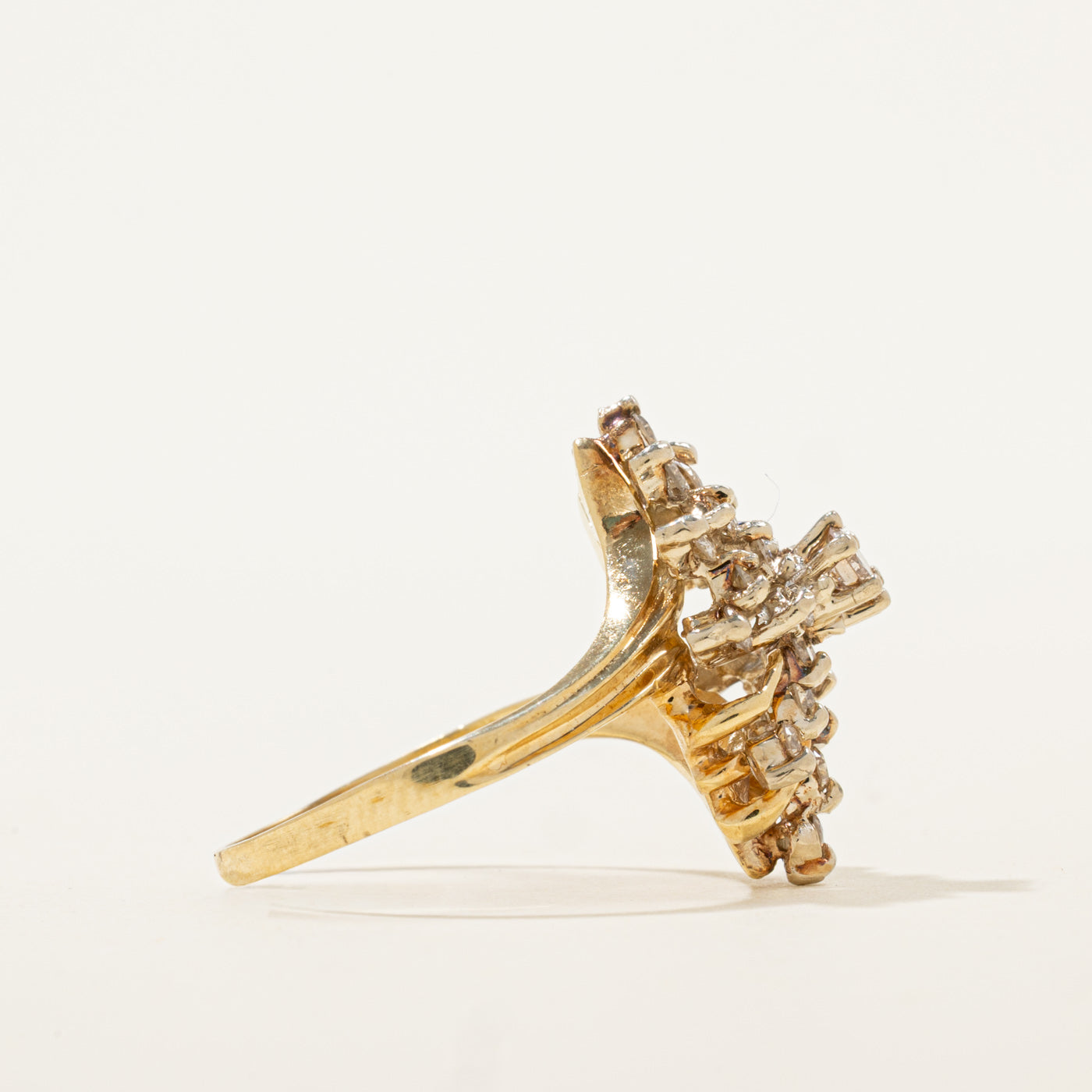 Bague sertie de diamants en grappe | 0,77 ct | Taille 7 |