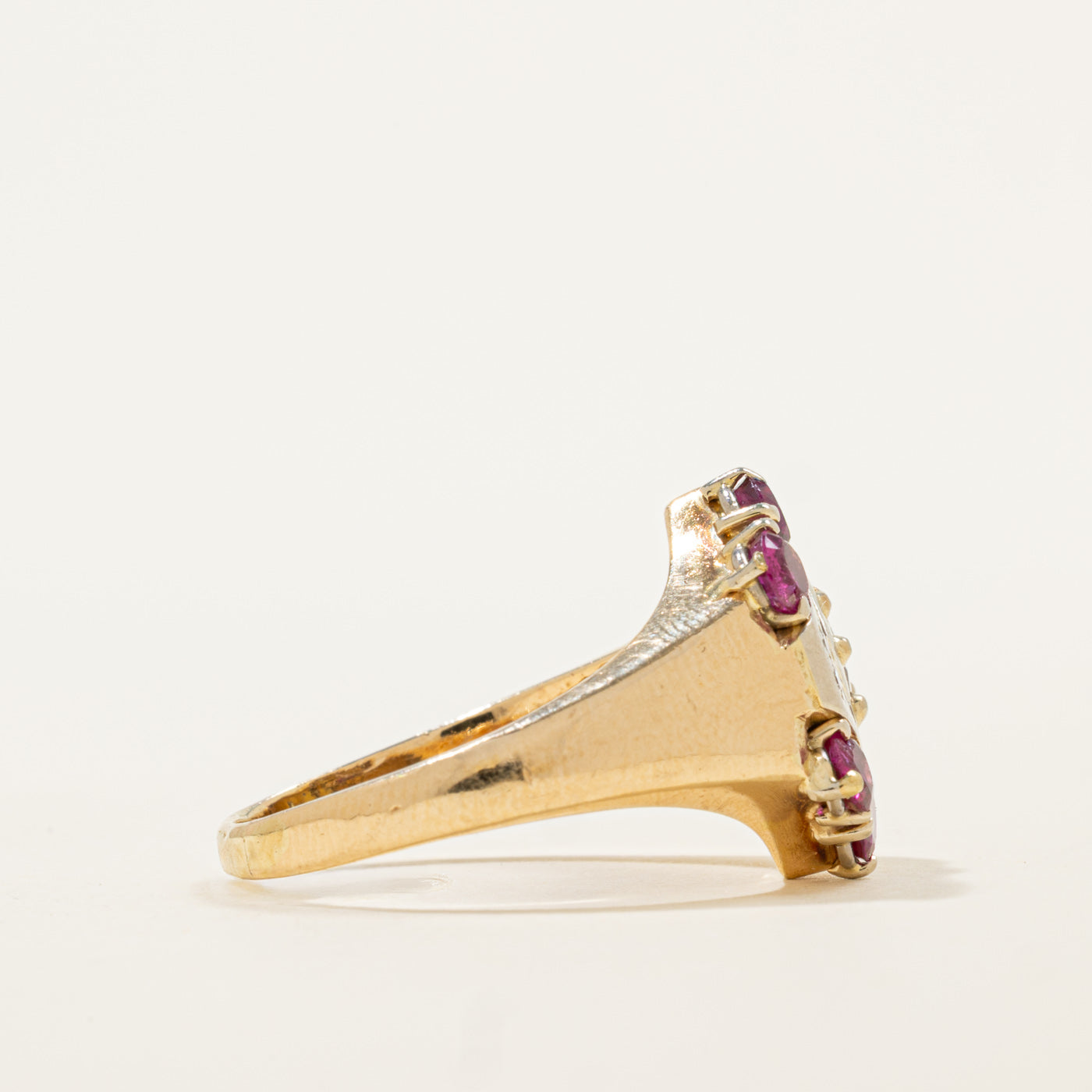 Bague Chevron Diamant et Rubis | 0,63 ct | 0,80 ct | Taille 9 |