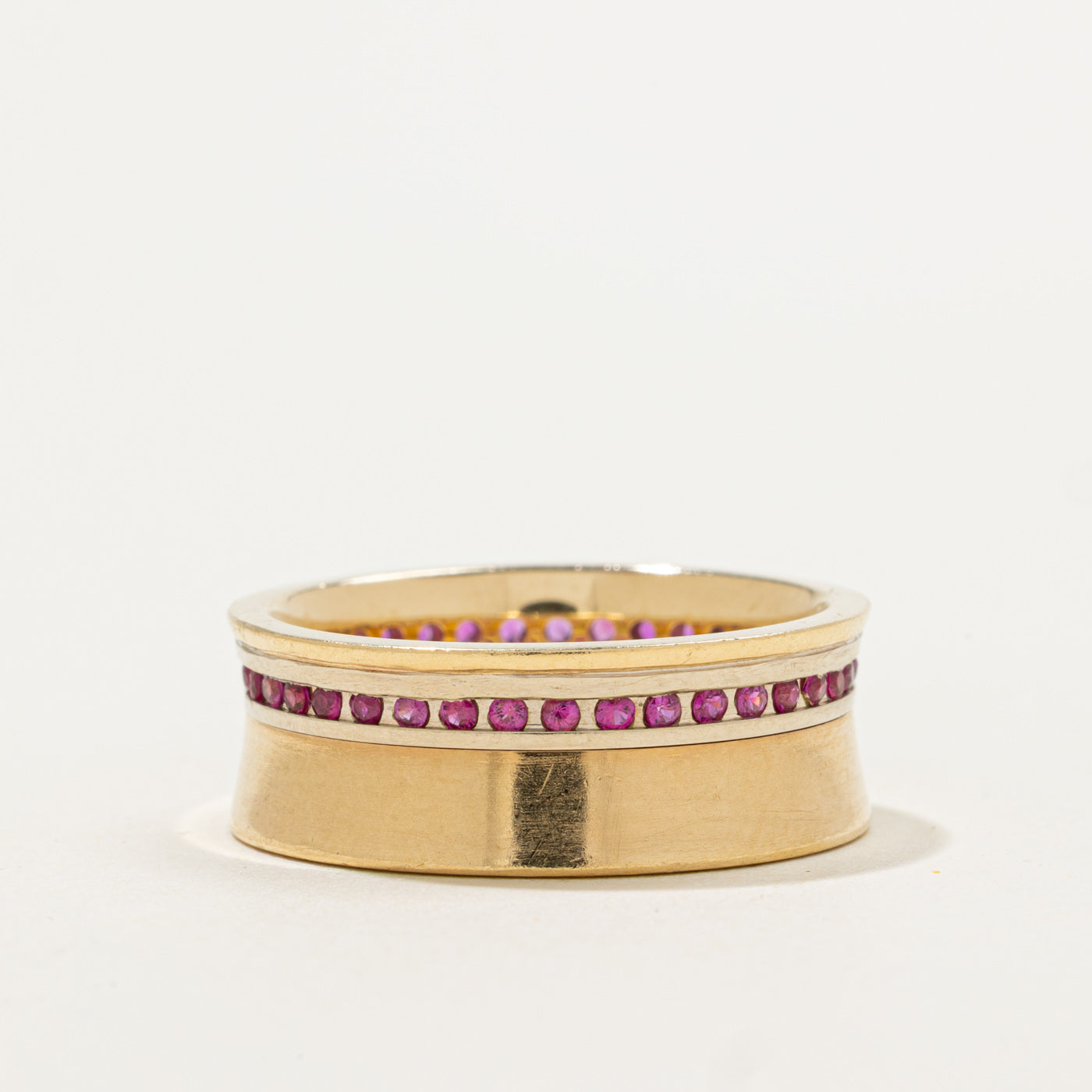 Alliance en saphir synthétique | 0,25 ct | Taille 8,75 |