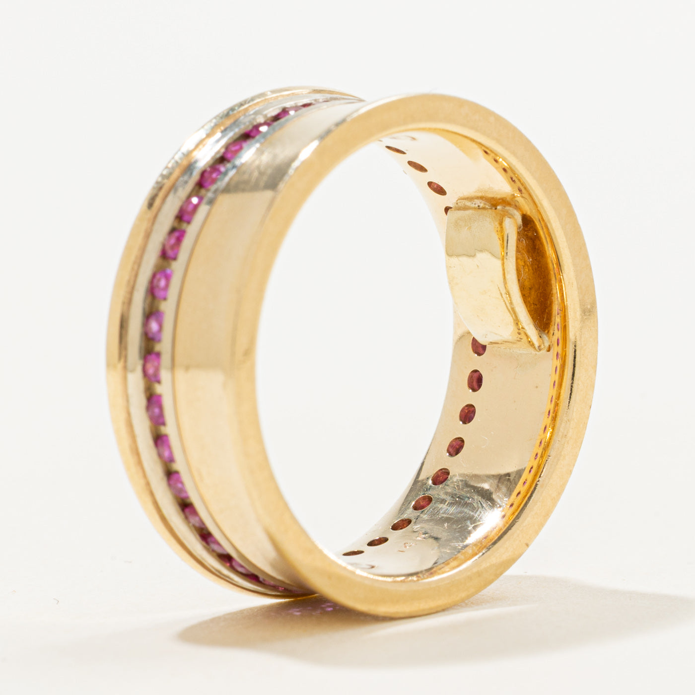 Alliance en saphir synthétique | 0,25 ct | Taille 8,75 |