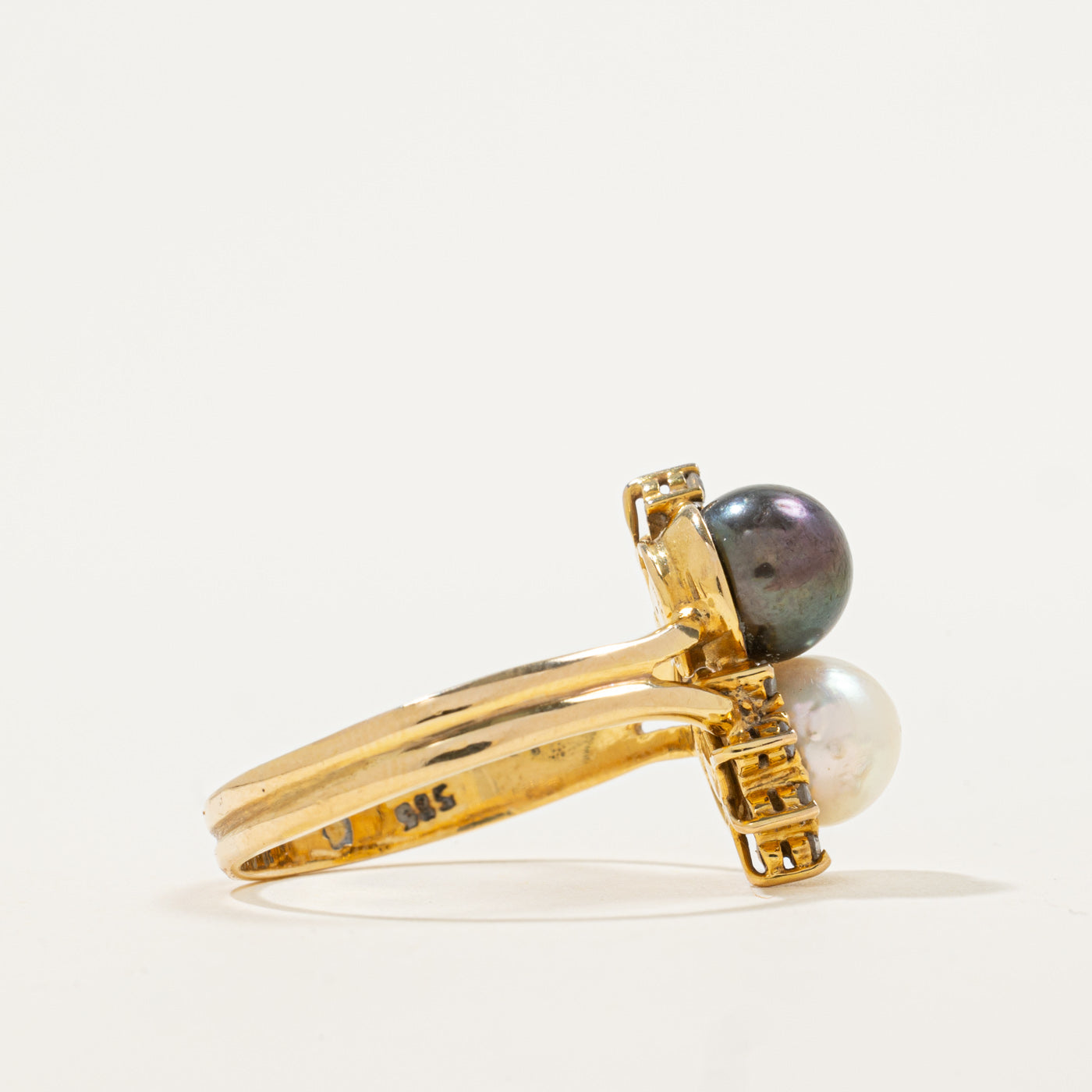 Bague bicolore perle et diamant | 0,08 ct | Taille 10,5 |