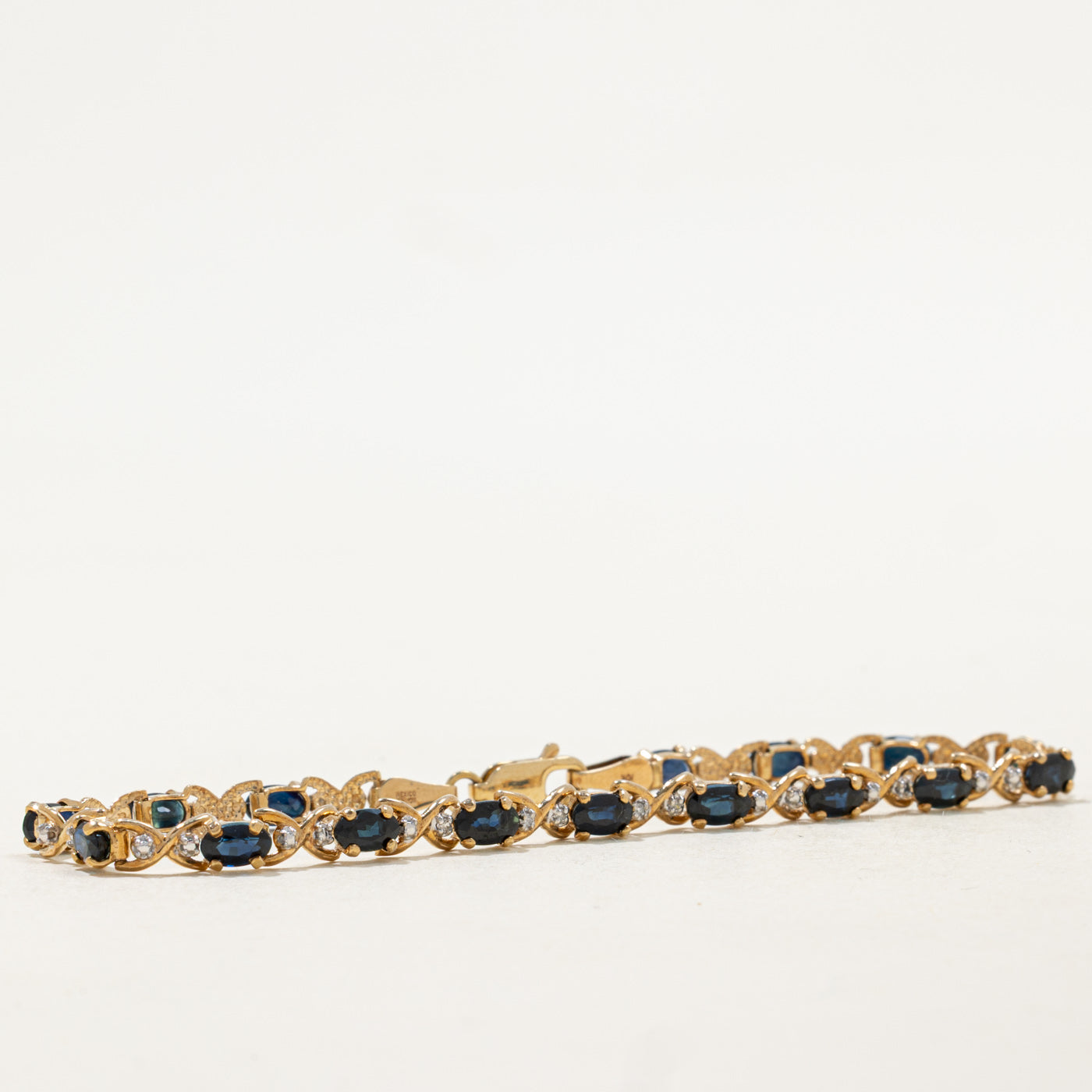 Sapphire & Diamond Bracelet | 4.00ctw, 0.02ctw | 7" |