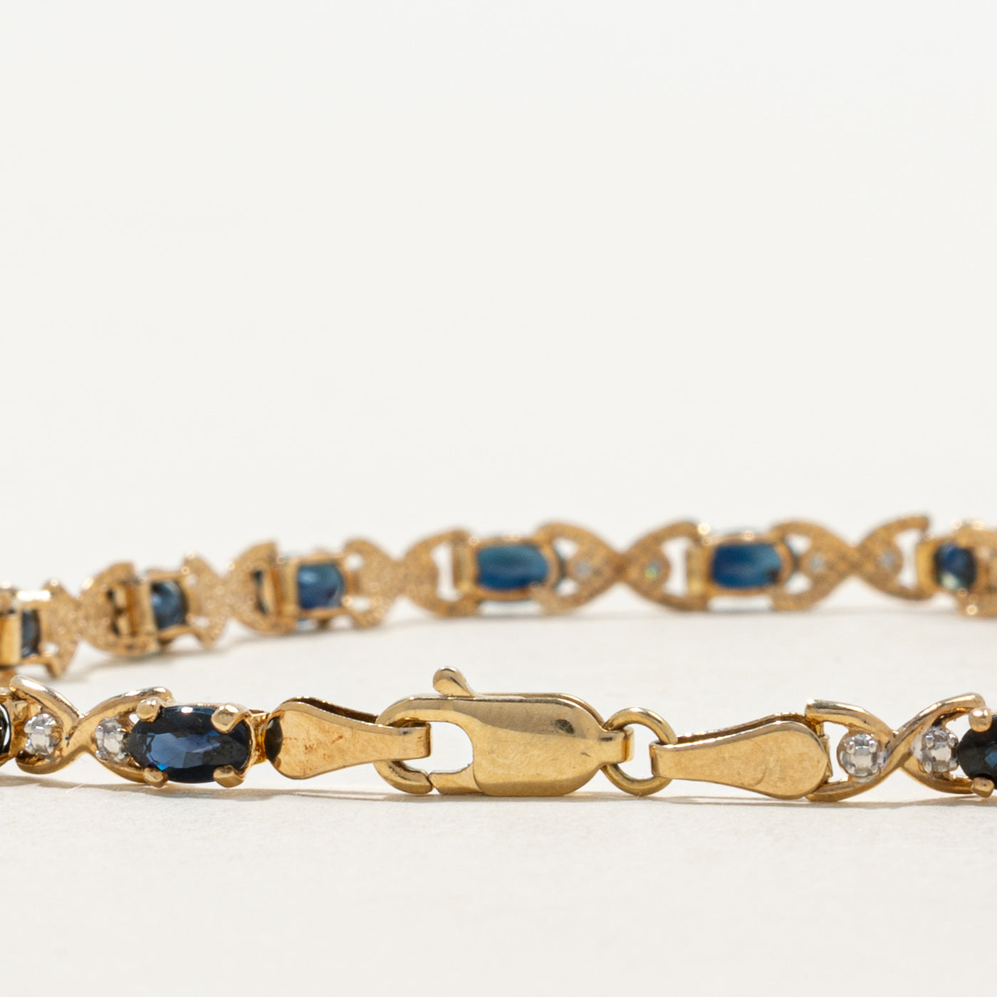 Sapphire & Diamond Bracelet | 4.00ctw, 0.02ctw | 7" |