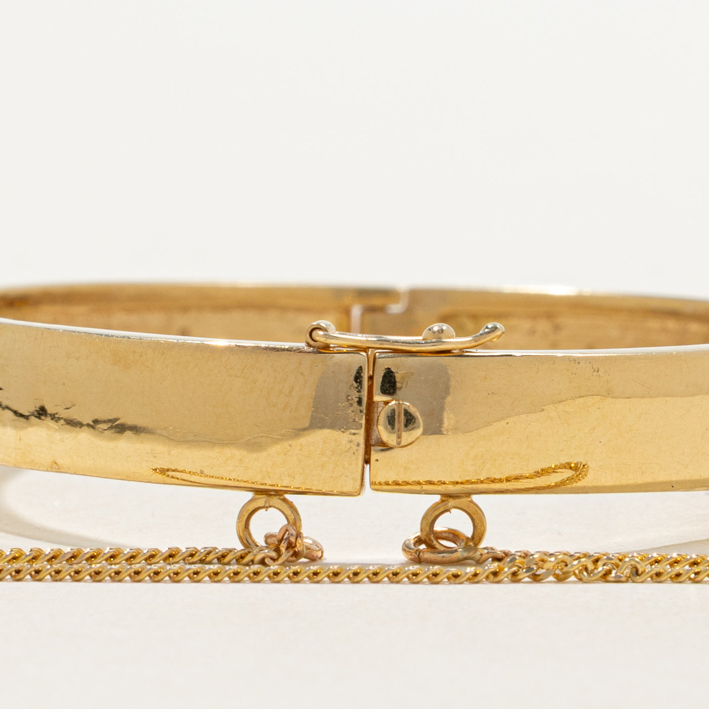 Diamond Swirl Cuff Bracelet | 0.45ctw | 7.5" |