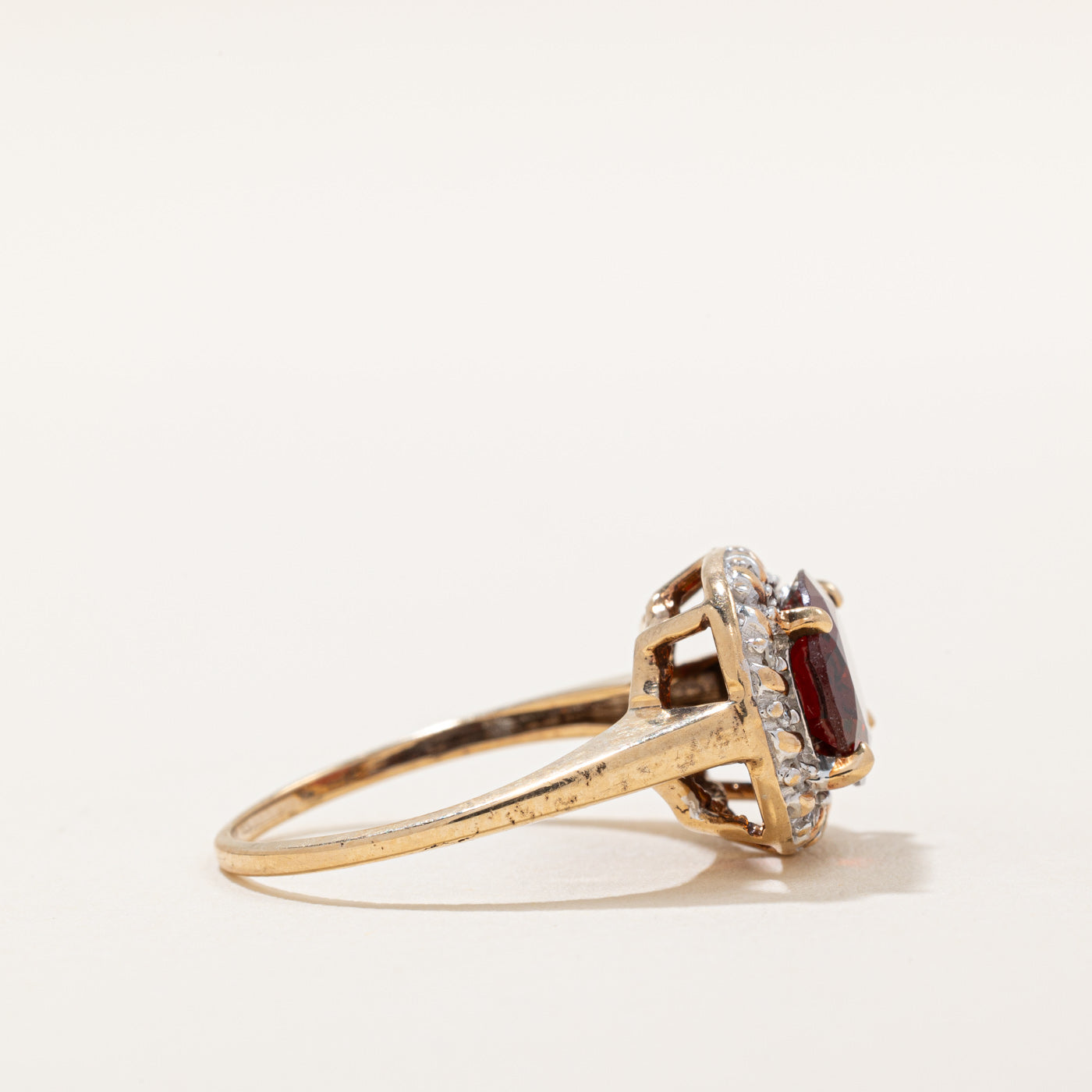 Garnet & Diamond Halo Set Cocktail Ring | 2.50ct, 0.08ctw | SZ 6 |
