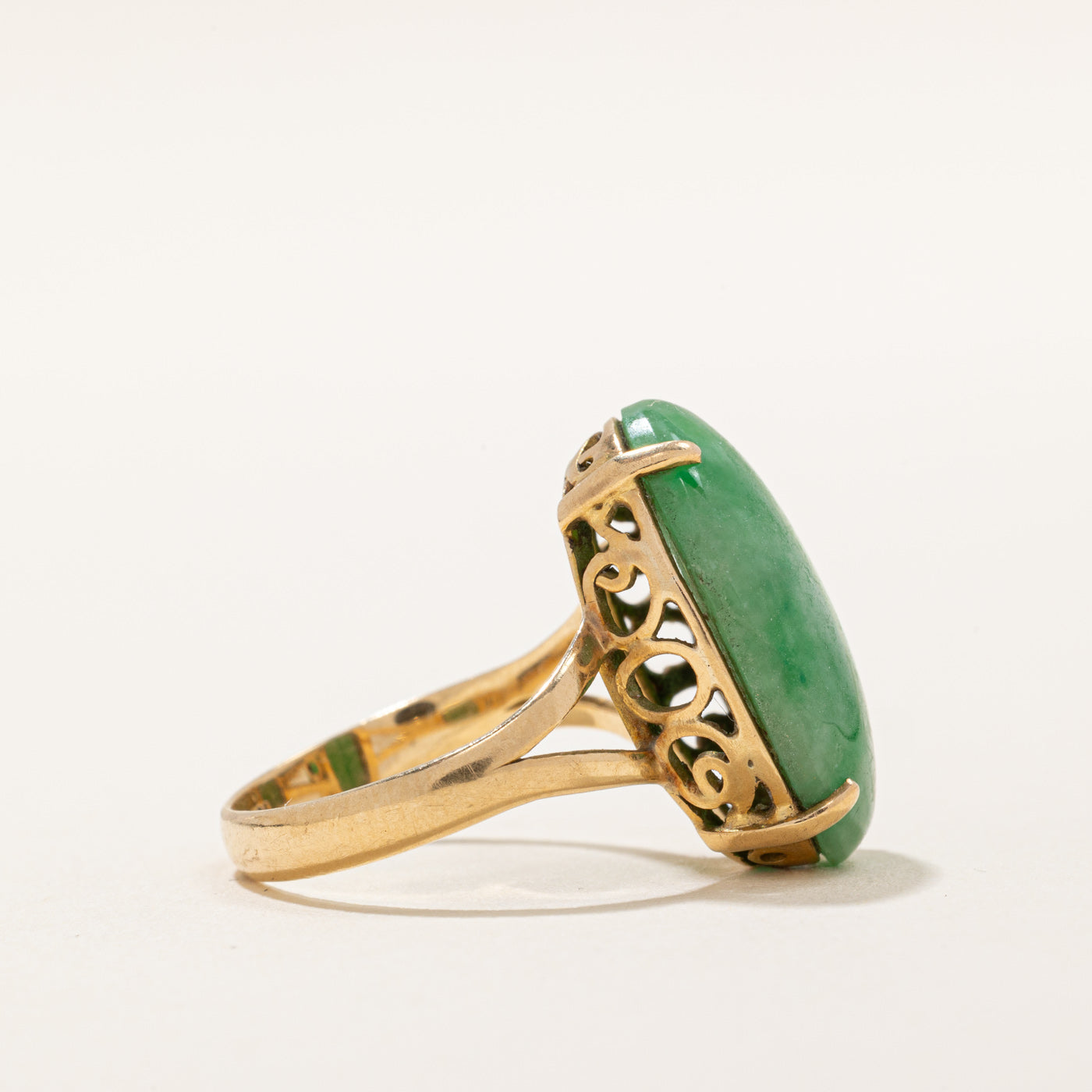 Jadeite Cocktail 18k Ring | 12.00ct | SZ 7 |