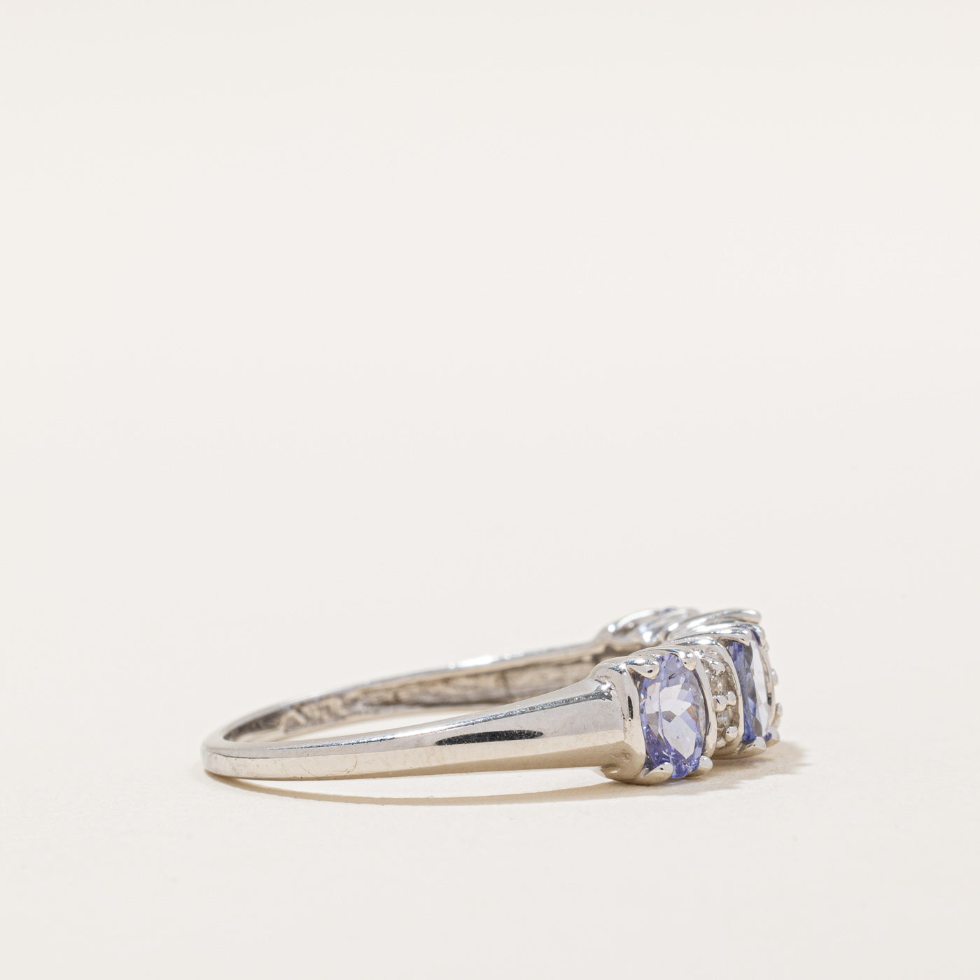 Tanzanite & Diamond Ring | 1.00ctw, 0.03ctw | SZ 9 |
