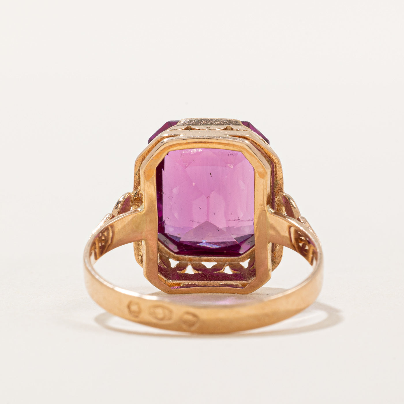 Synthetic Purple Sapphire Cocktail Ring | 7.55ct | SZ 7.5 |