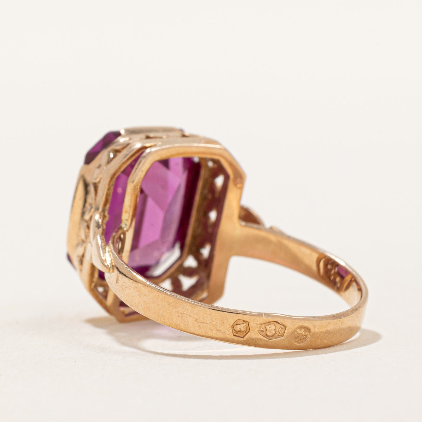 Synthetic Purple Sapphire Cocktail Ring | 7.55ct | SZ 7.5 |