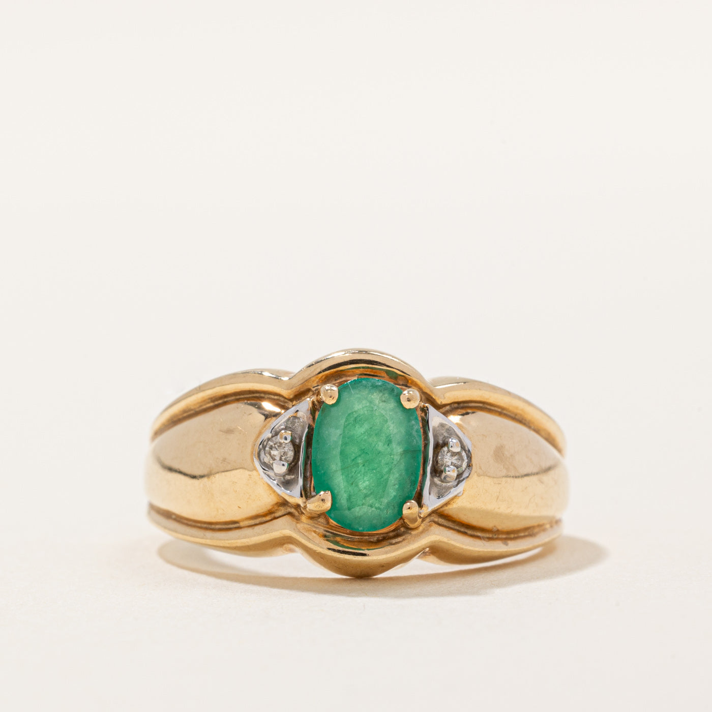 Emerald & Diamond Ring | 0.60ct, 0.02ctw | SZ 7.5 |