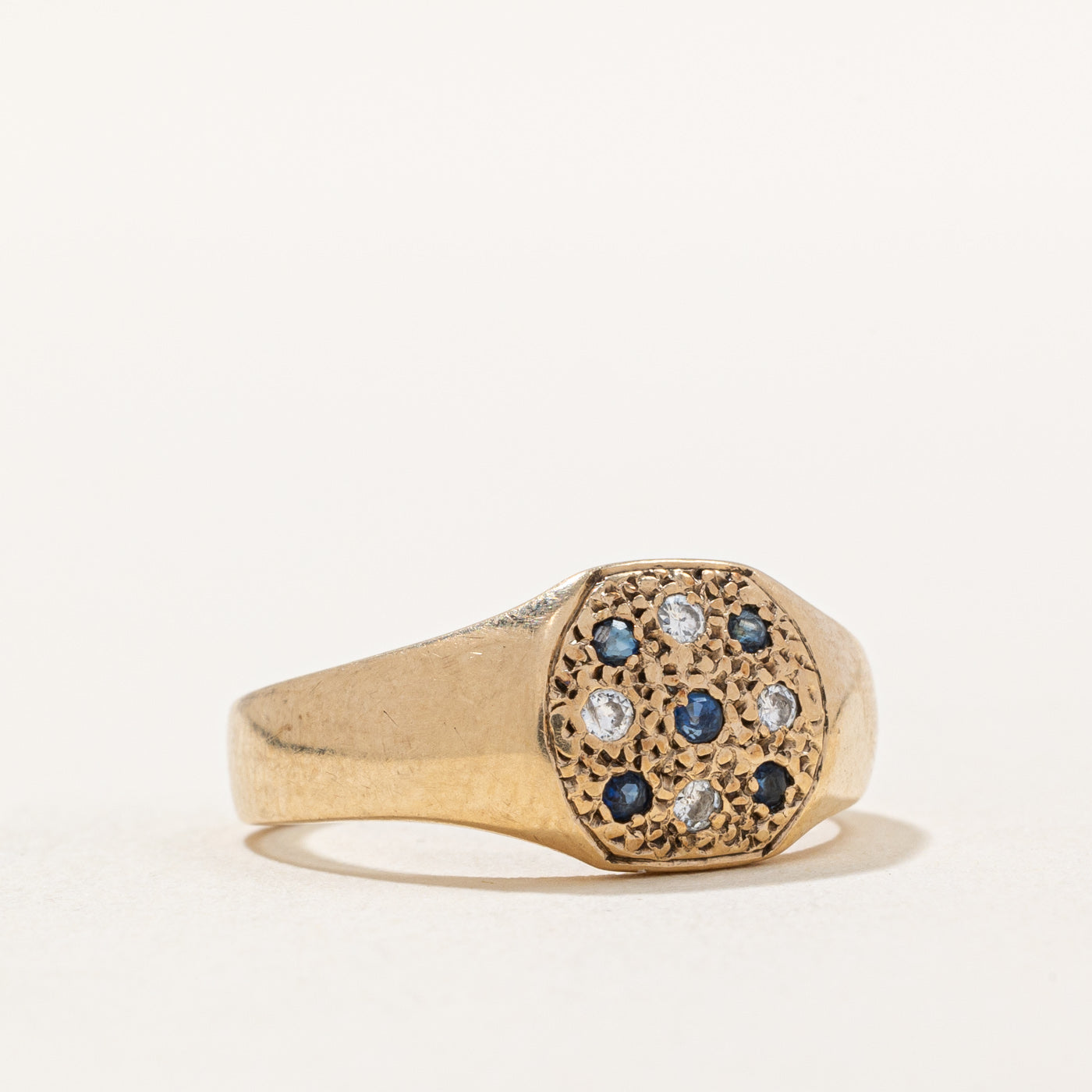 Sapphire & Diamond Illusion Set Ring | 0.08ctw, 0.04ctw | SZ 5 |