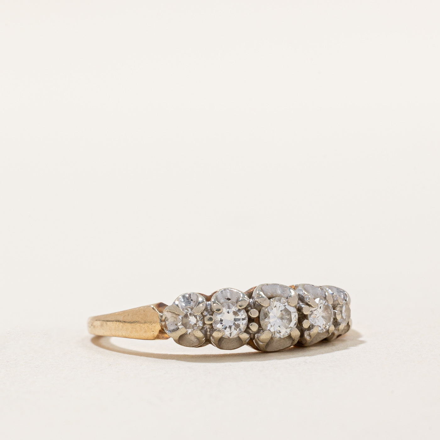 Diamond Ring | 0.28ctw | SZ 7.25 |