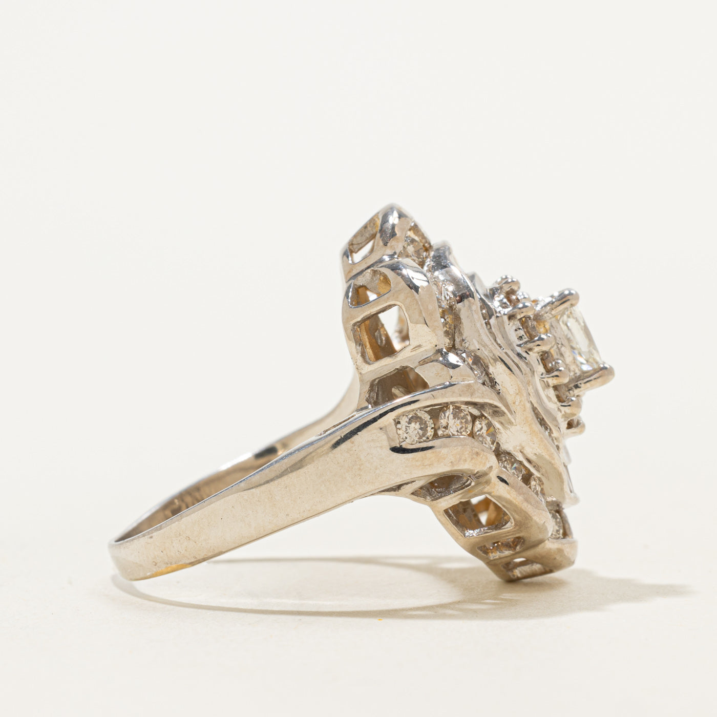 Bague ballerine en diamant marquise | 1,75 ct | Taille 7,75 |