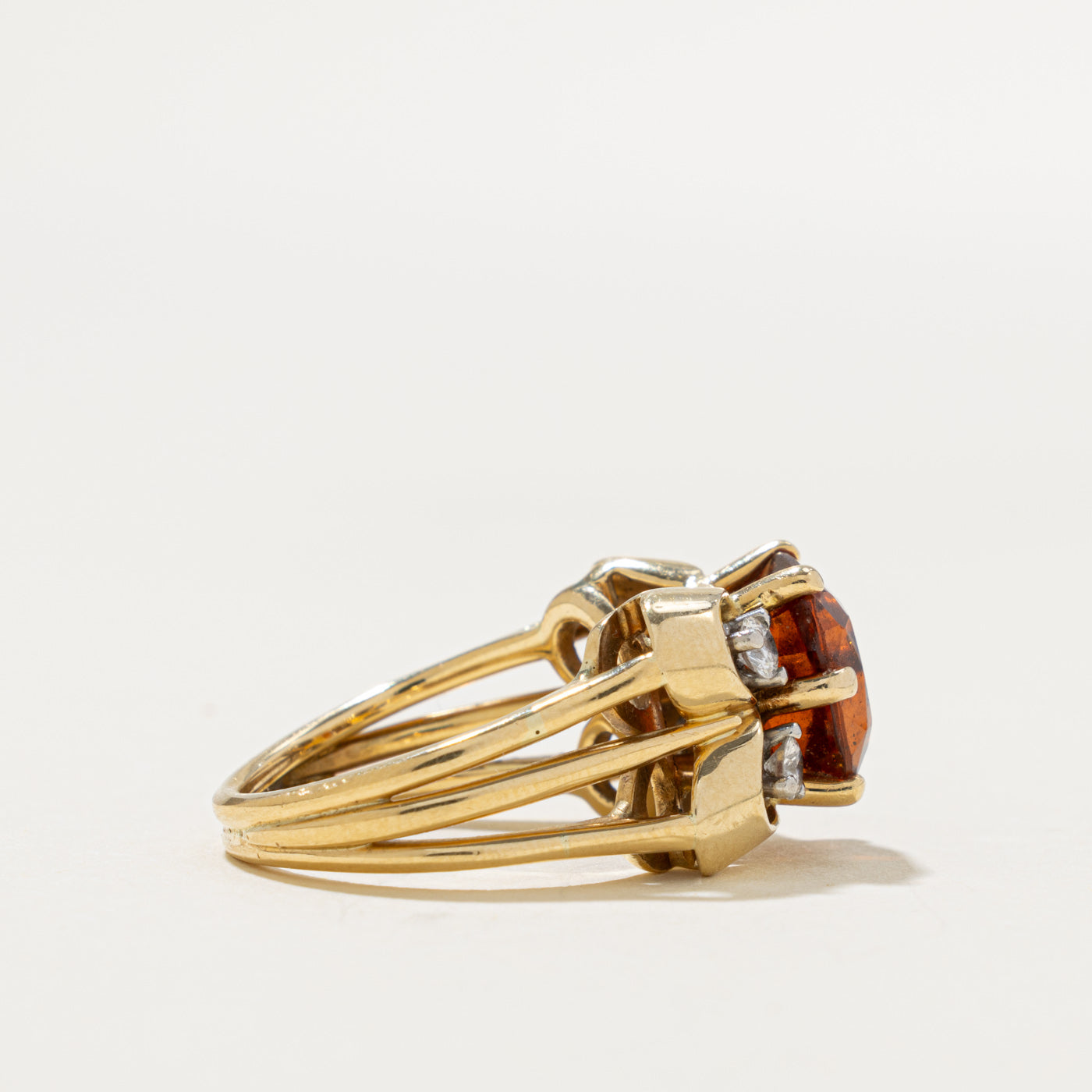 18k Cushion Cut Garnet & Diamond Scalloped Cocktail Ring | 4.00ct, 0.20ctw | SZ 5.5