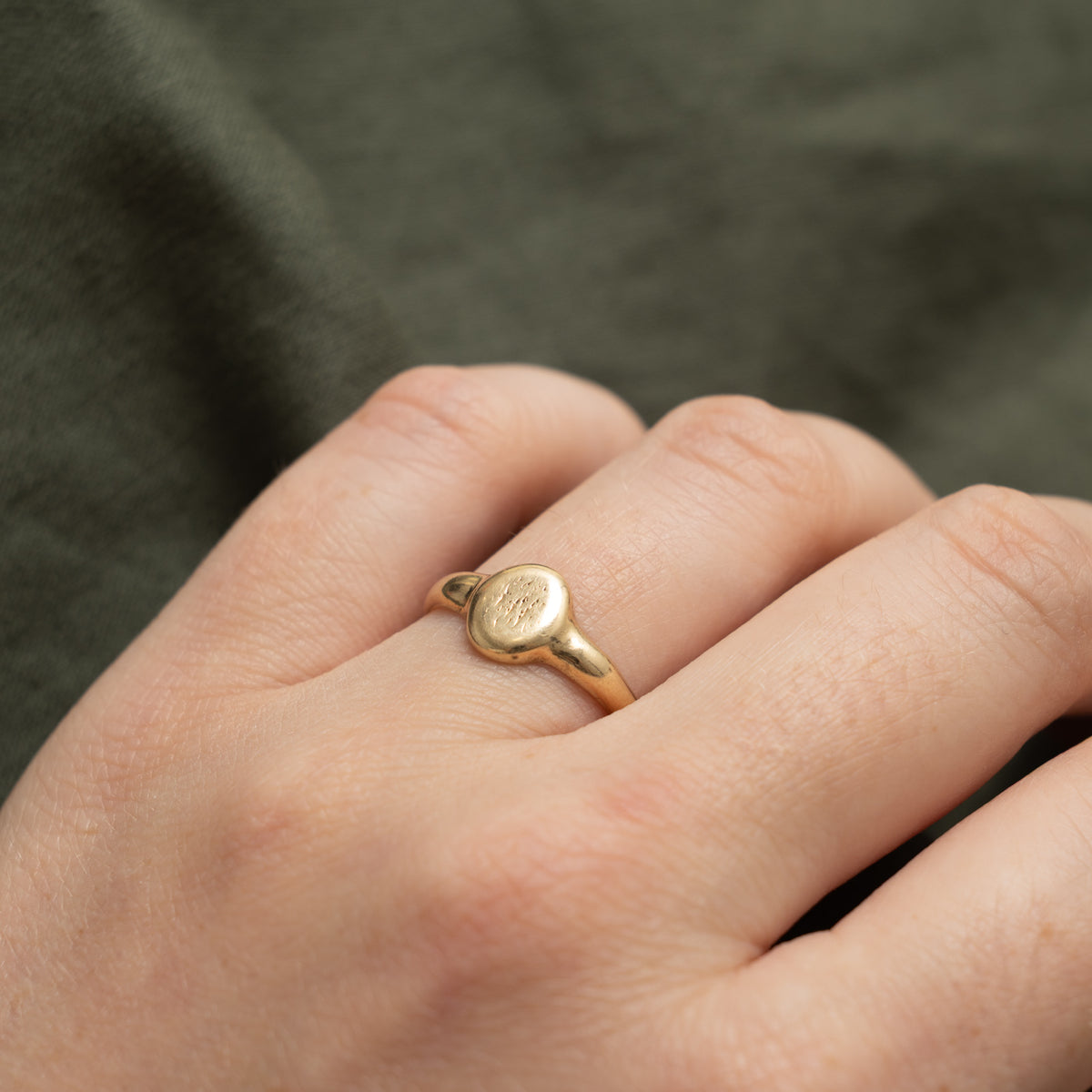 1928 Birmingham 9k Yellow Gold Engraved Signet Ring | SZ 7.25