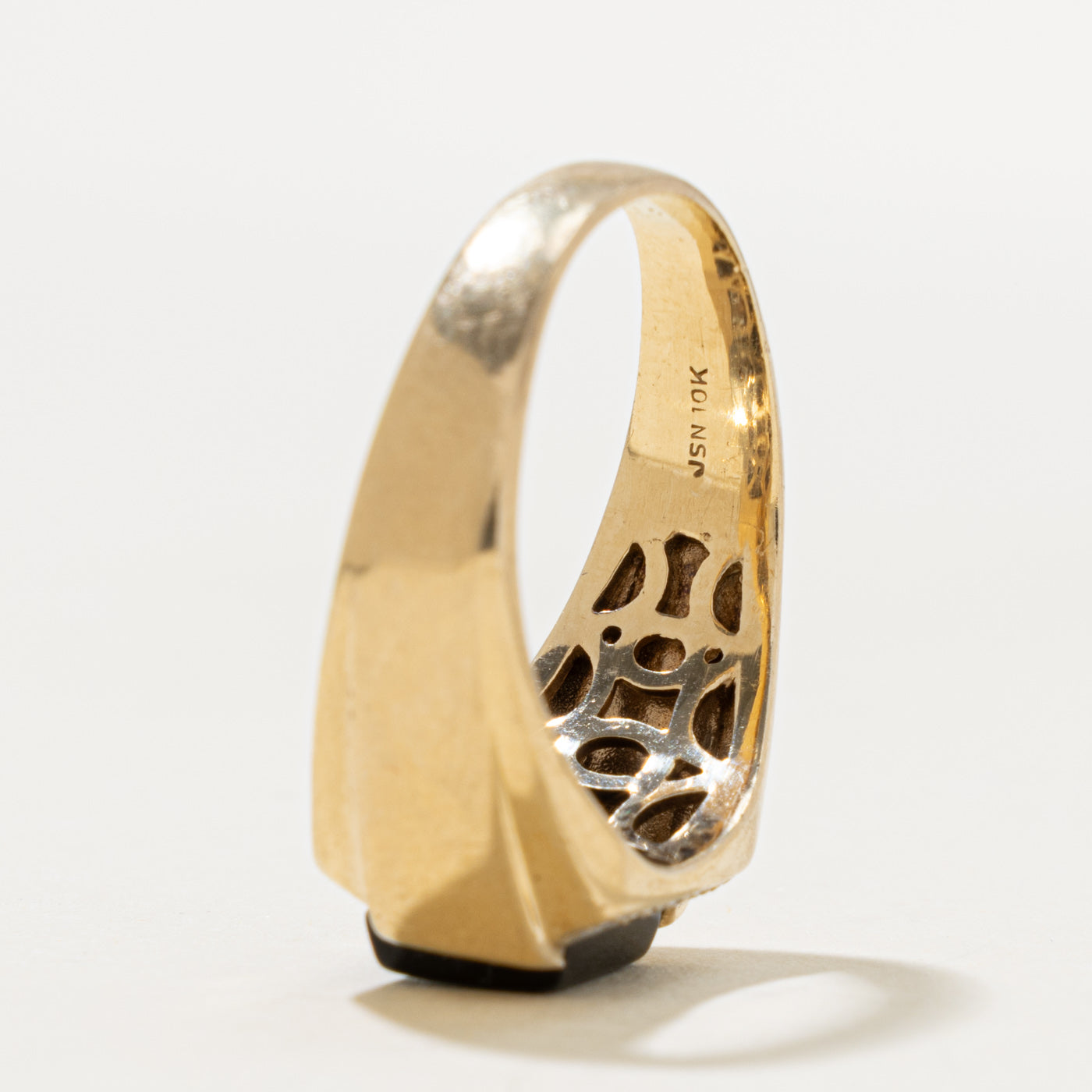 10k Onyx & Diamond Grooved Signet Ring | 2.00ct, 0.10ct | SZ 11