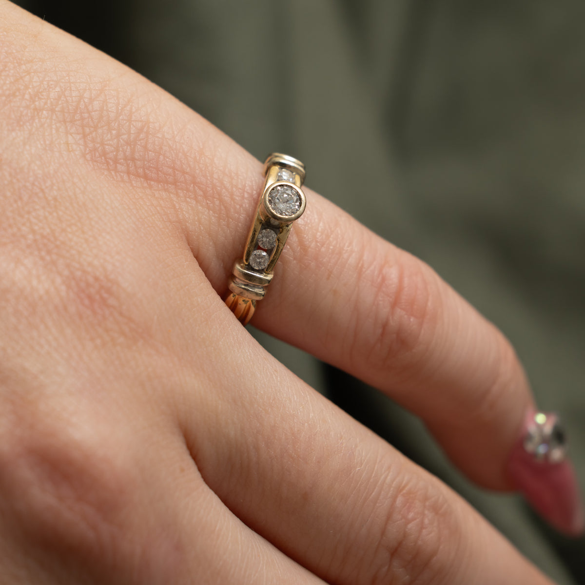 14k Bezel Set Diamond Accented Grooved Ring | 0.25ctw | SZ 5