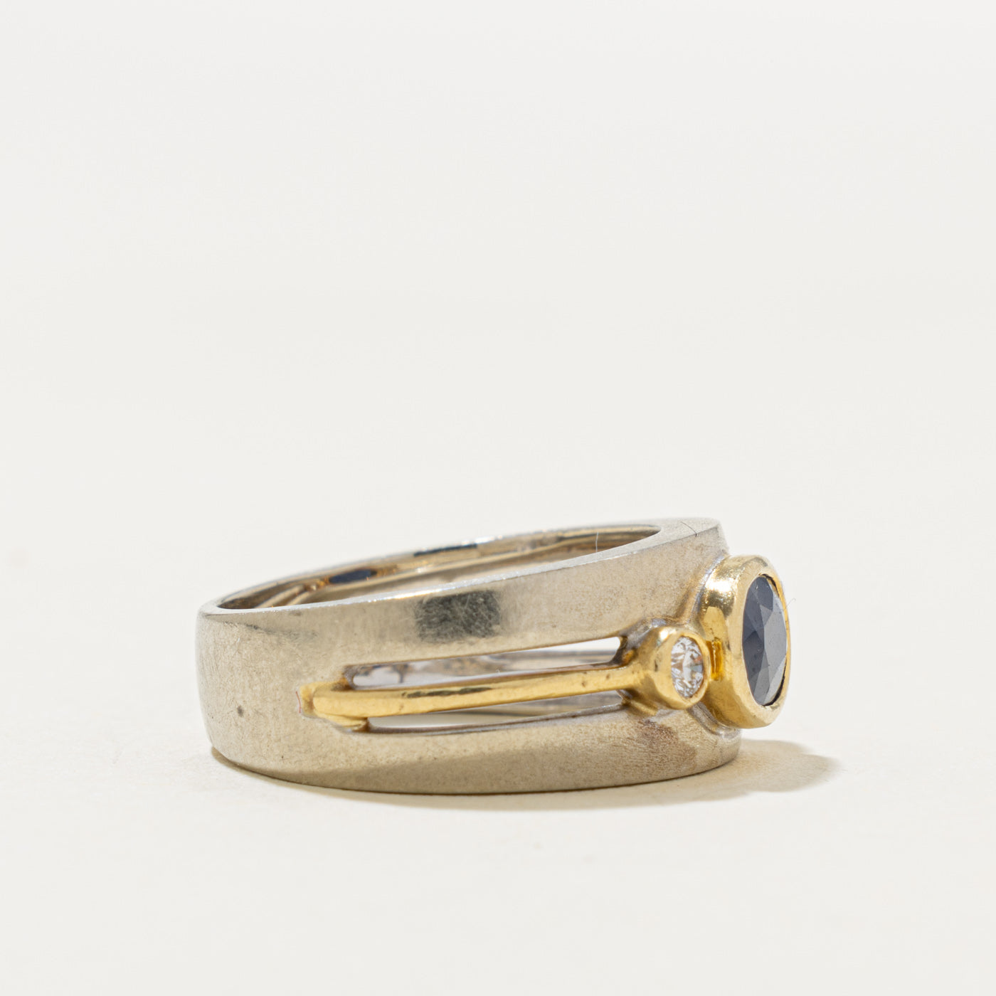 18k Two Tone East West Sapphire & Diamond Band | 1.00ct, 0.08ctw | 5.4mm | SZ 4.5