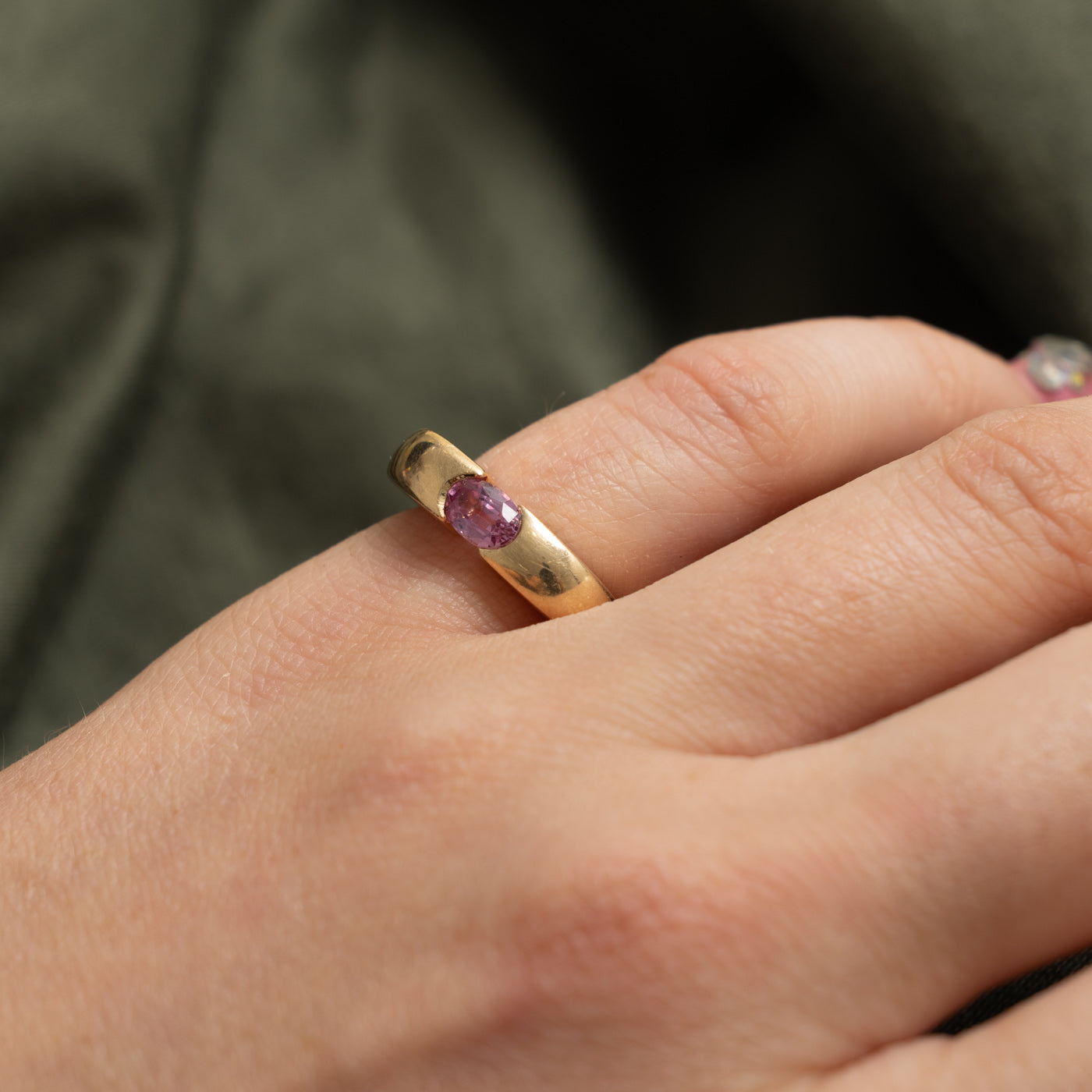 14k Solitaire East West Pink Sapphire Ring | 0.50ct | SZ 4.75
