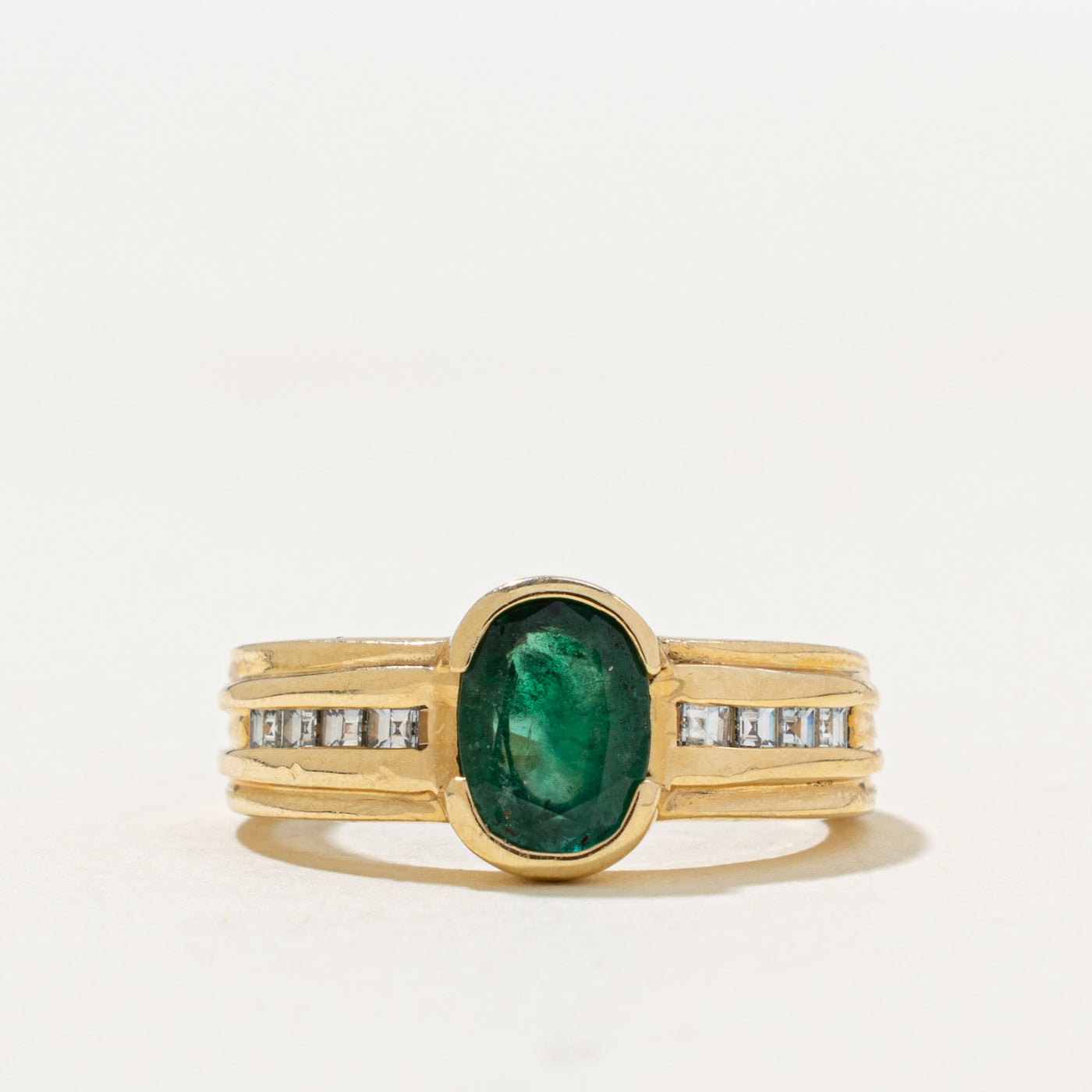 14k Bezel Set Emerald & Diamond Grooved Ring | 1.00ct, 0.20ctw | SZ 4.25