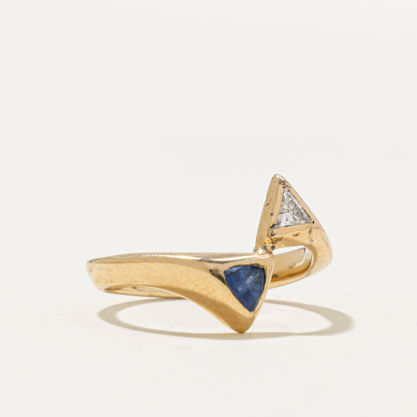 10k Toi et Moi Sapphire & Diamond Triangle Bypass Ring | 0.30ct, 0.10ct | SZ 5.75