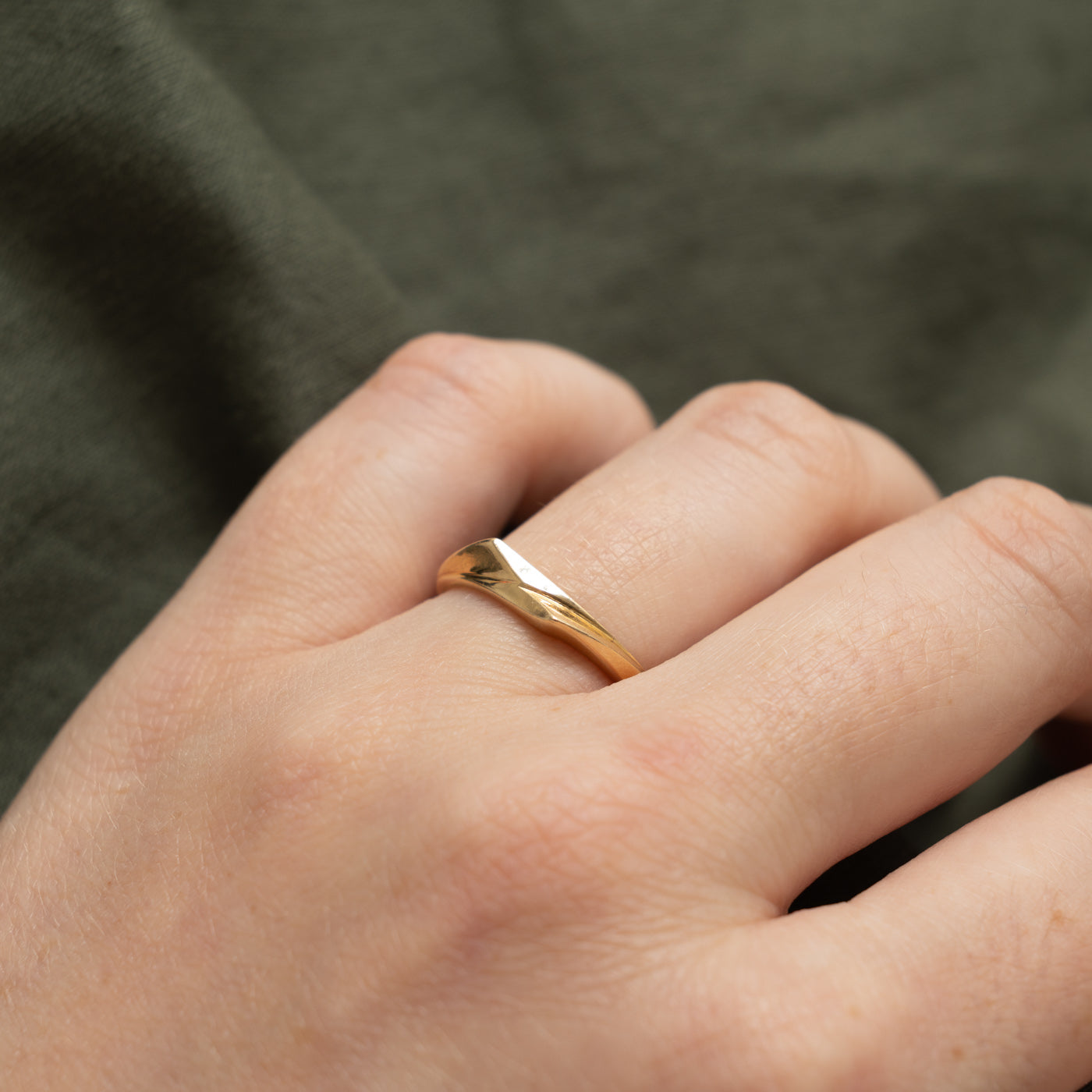 Canadian Yellow Gold Matte Geometric Abstract Band | 3.65mm | SZ 6.75