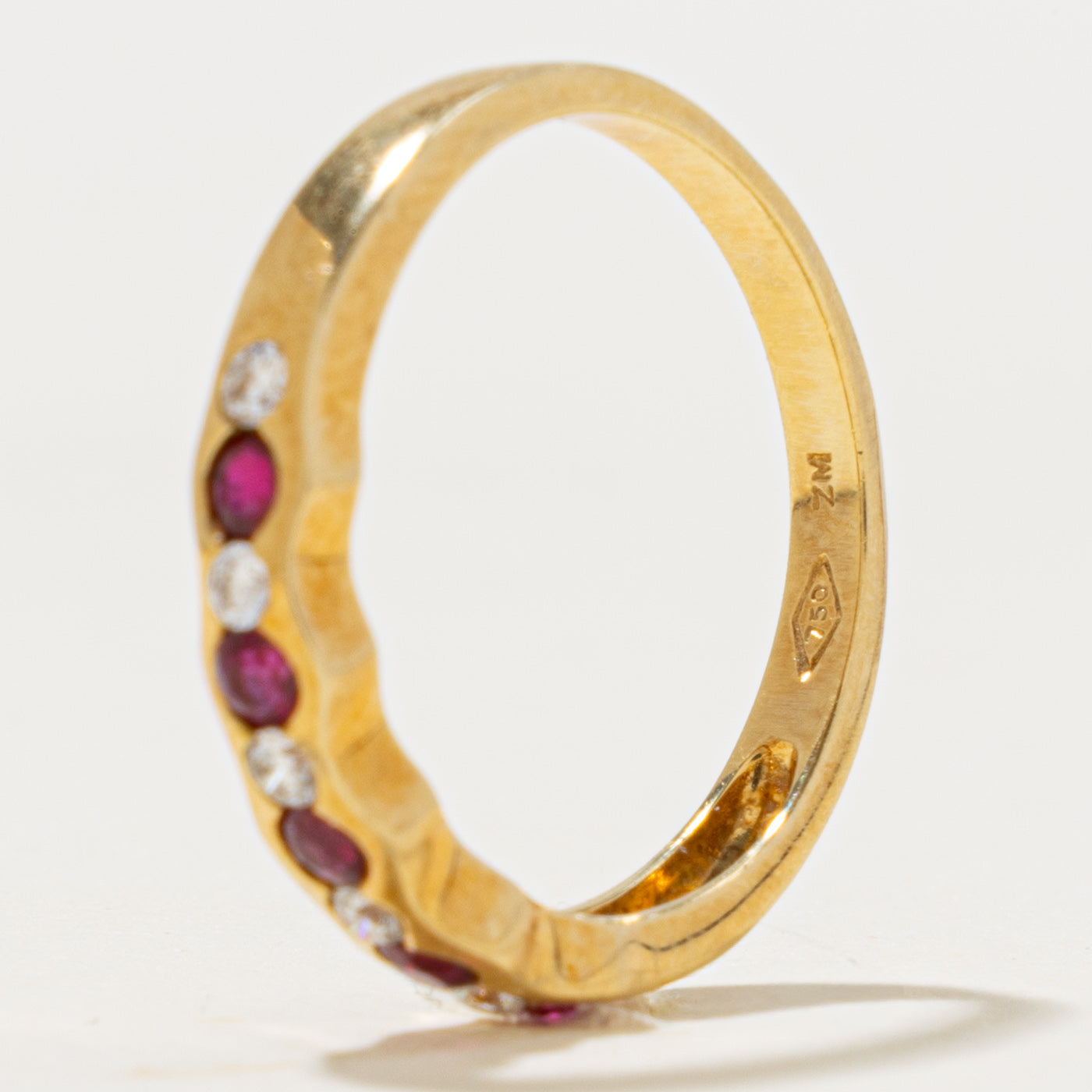 18k Semi Eternity Ruby & Diamond Scalloped Band | 0.25ctw, 0.13ct | 3.70mm | SZ 6.25