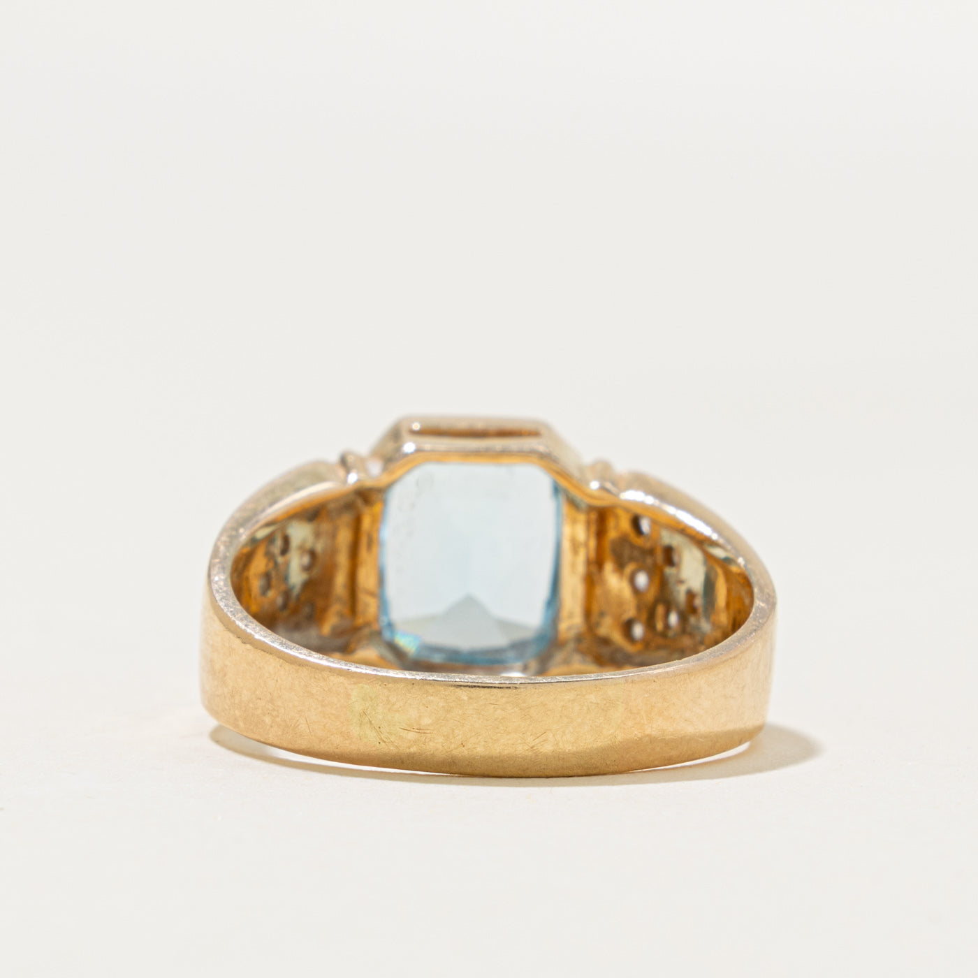 14k Radiant Cut Blue Topaz & Diamond Grooved Ring | 3.50ct, 0.24ctw | SZ 9.5