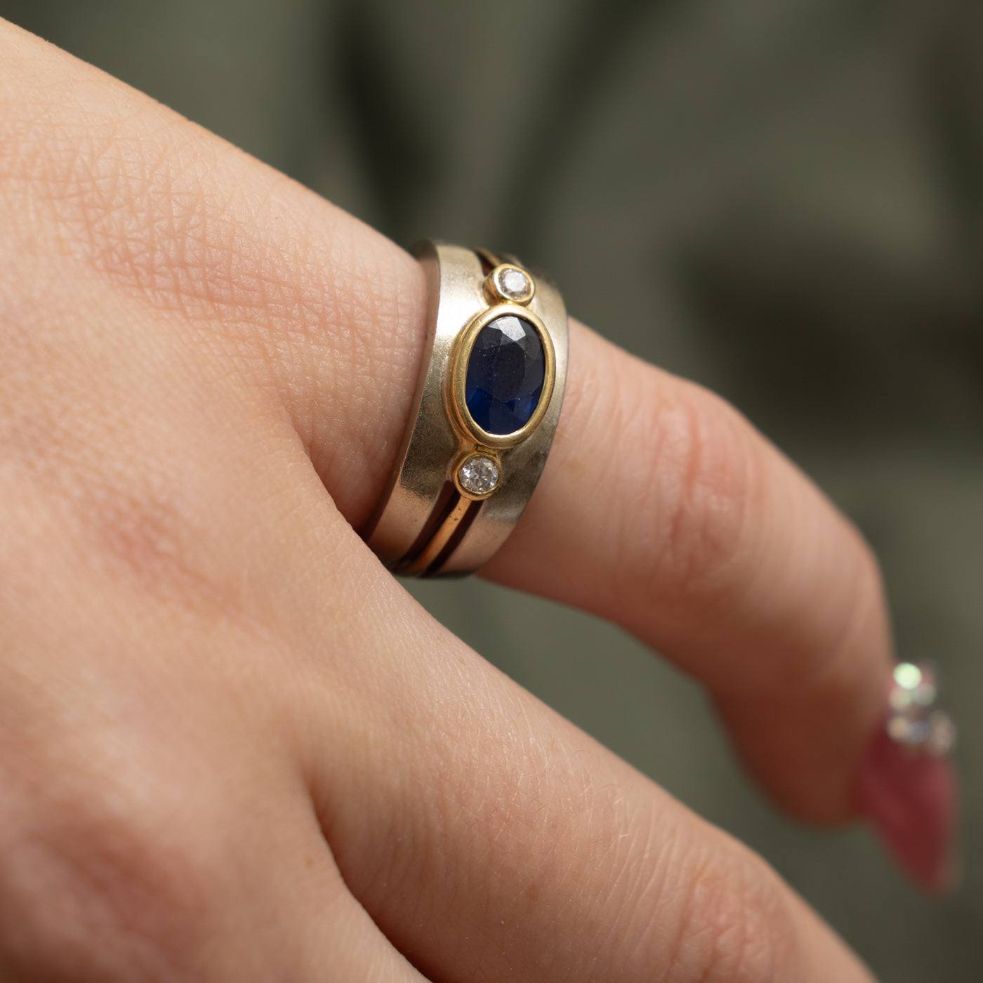 18k Two Tone East West Sapphire & Diamond Band | 1.00ct, 0.08ctw | 5.4mm | SZ 4.5