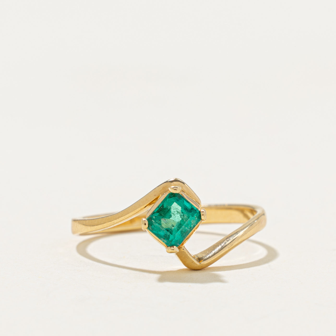 18k Compass Set Emerald Bypass Ring | 0.62ct | SZ 7.5
