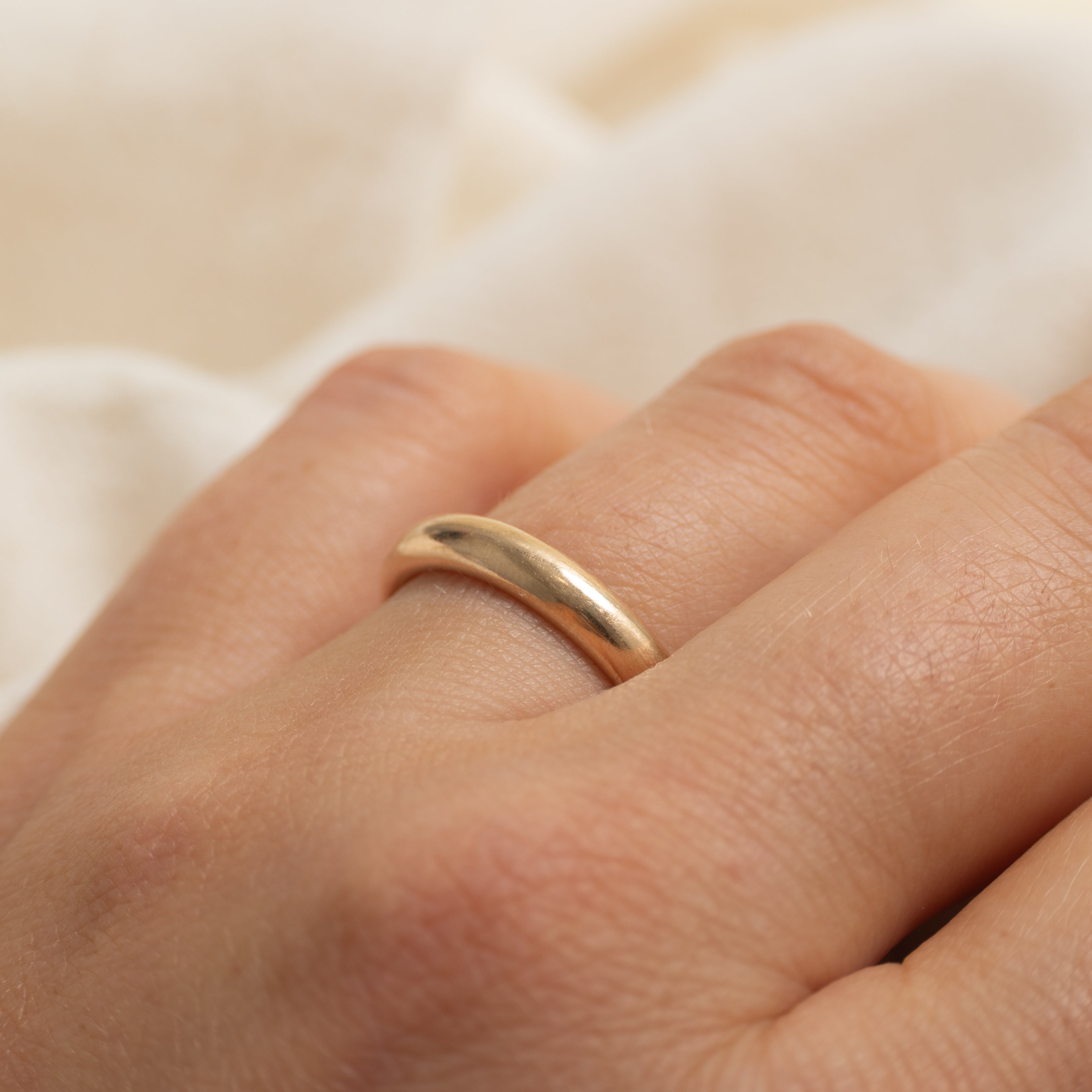 10k Yellow Gold Plain Band | 3.5mm | SZ 7.5