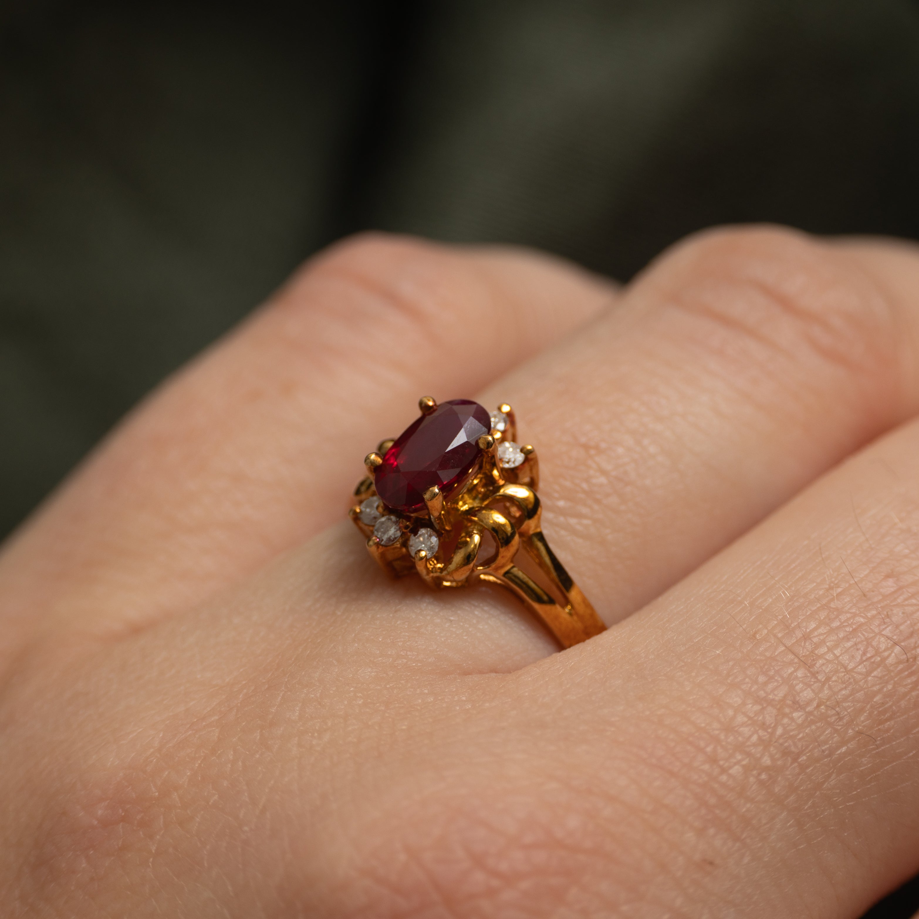 18k Ruby & Diamond Petal Split Shank Ring | 0.50ct, 0.09ctw | SZ 5.75