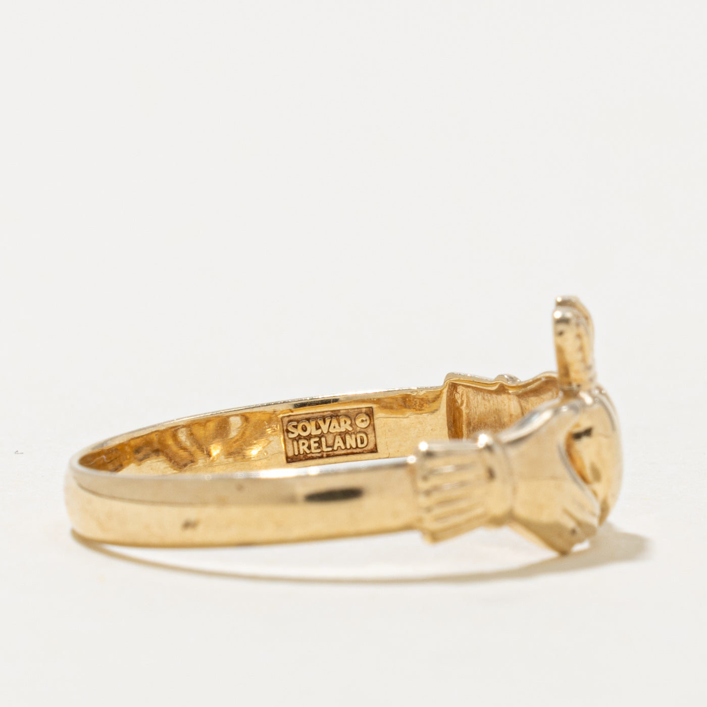 9k Yellow Gold Claddagh Ring | SZ 8.75