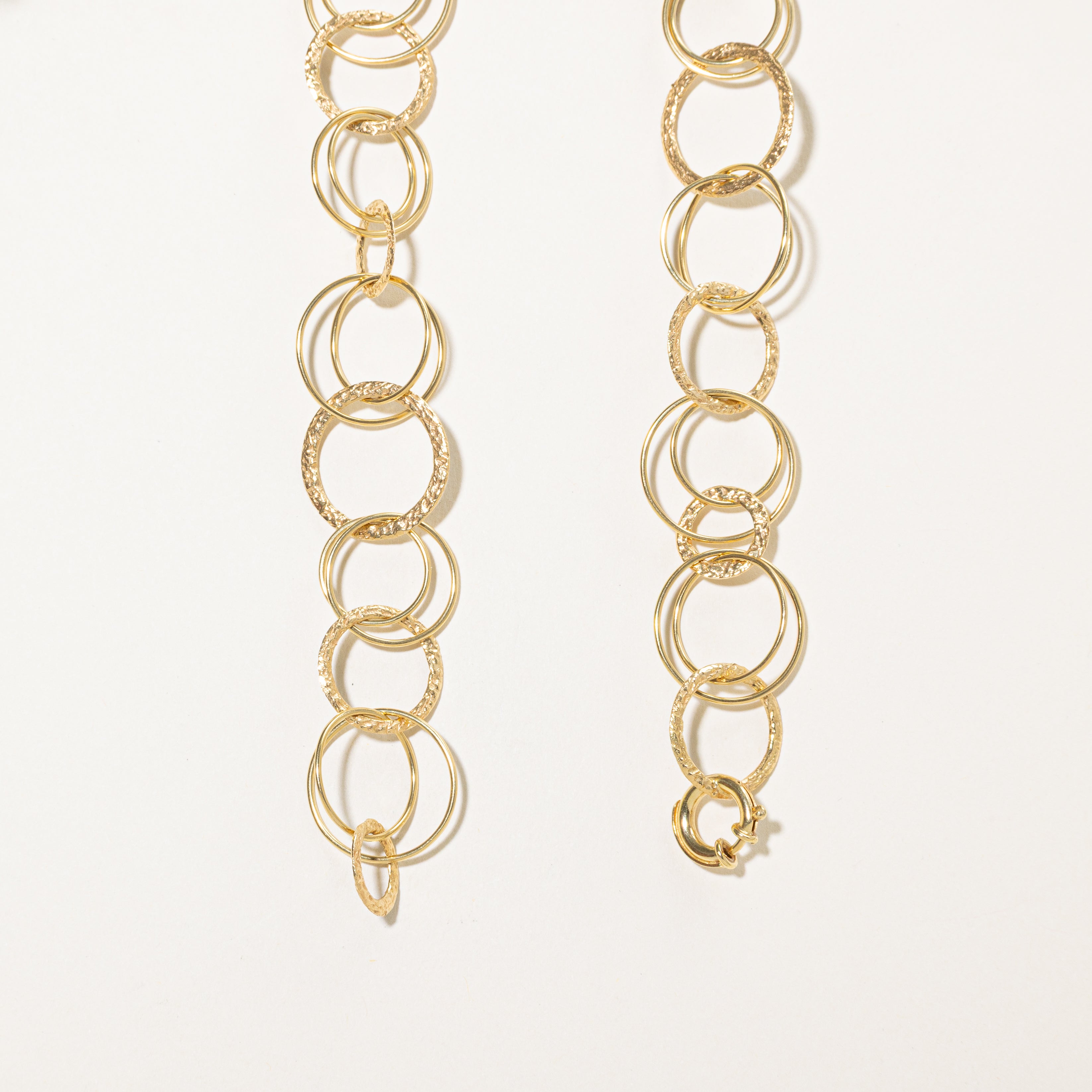 'Birks Cavelti' 18k Diamond Textured Circle Necklace | 0.33ctw