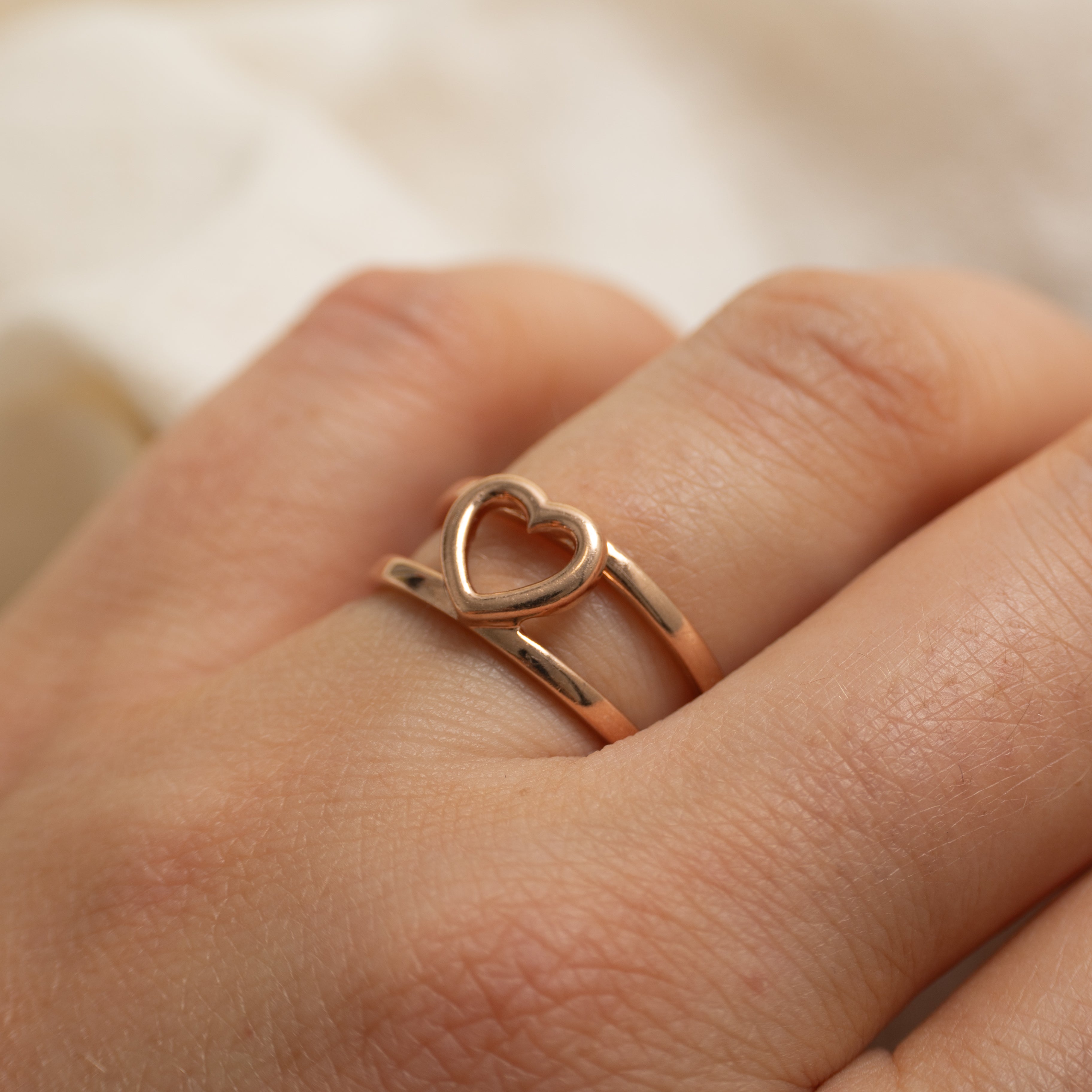 10k Yellow Gold Open Heart Split Ring | SZ 6.75