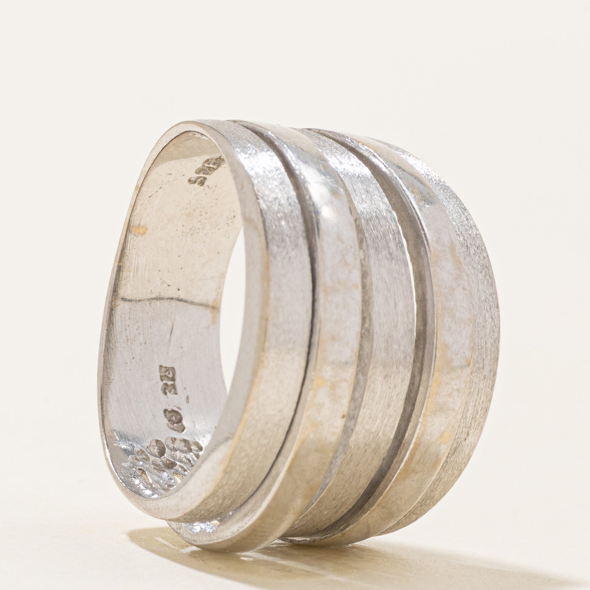 14K White Gold Stack Design Ring | Front: 14mm | SZ 7.5